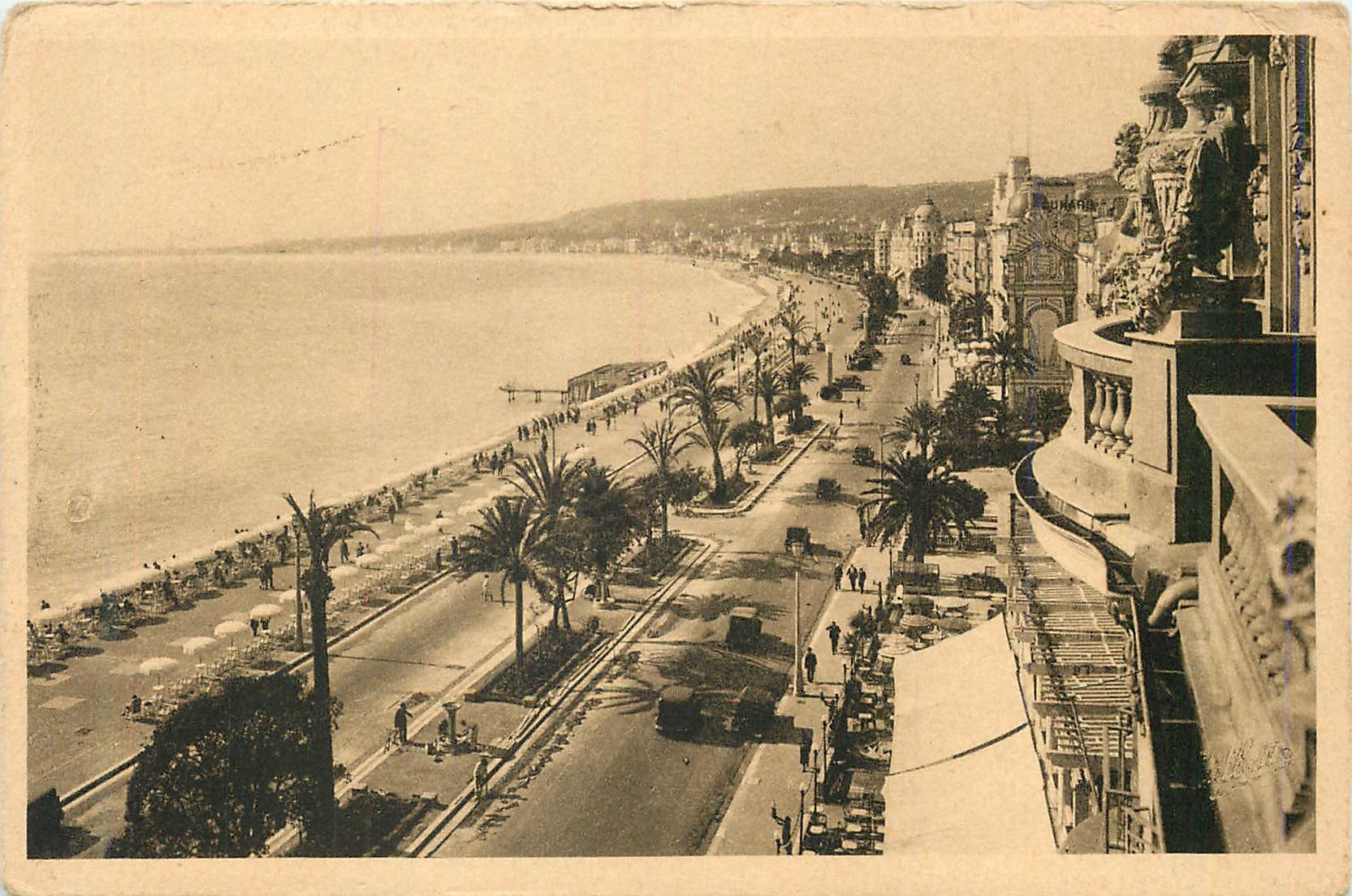 CPA Cote d'Azur Artistique Nice Vue D'Ensemble de la Promenade des Anglais