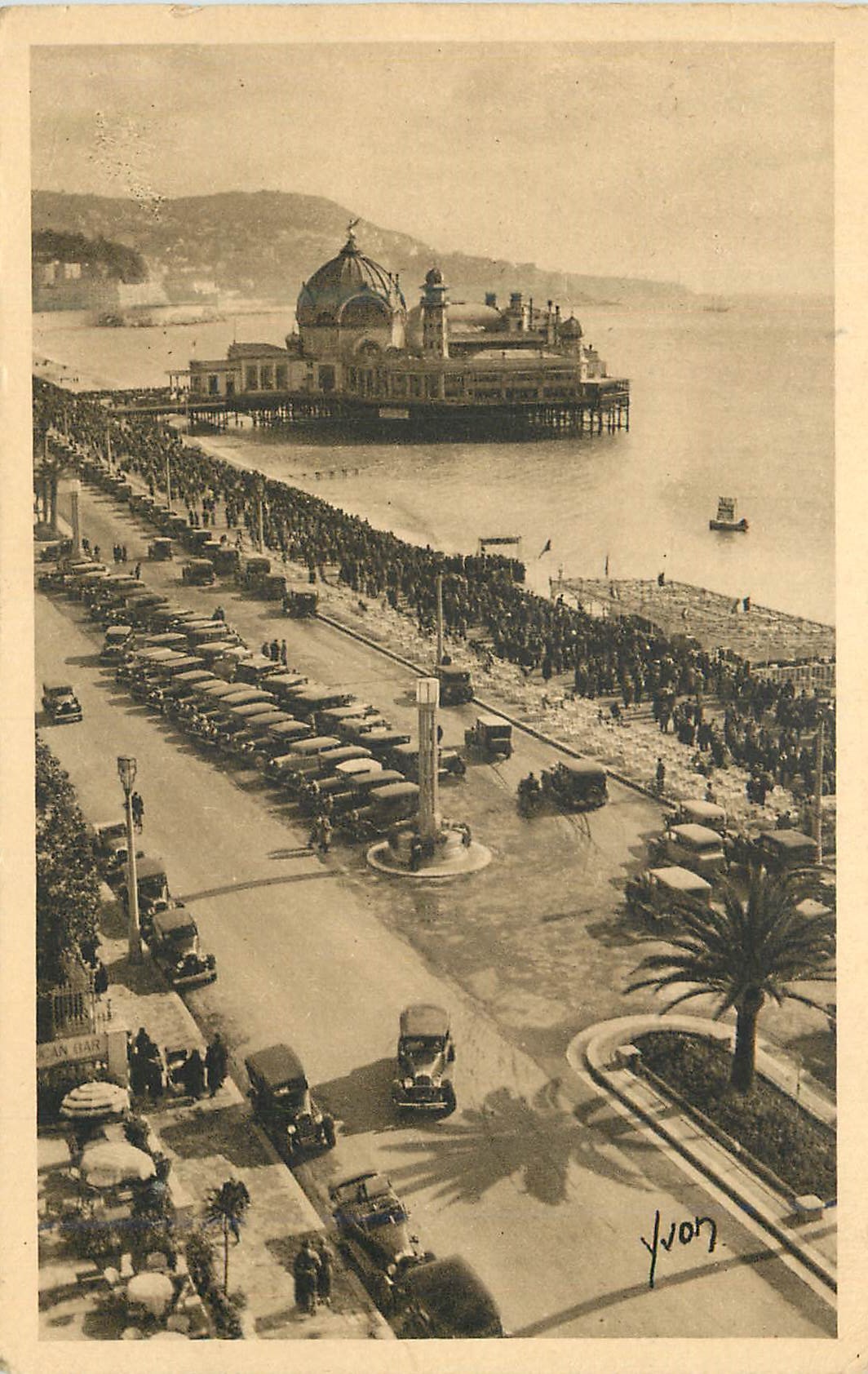 CPA La Douce France Cote d'Azur Nice Promenade des Anglais