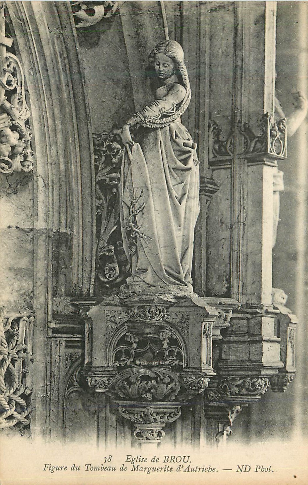 CPA Eglise du Brou Fugure du Tombeau de Marguerite d'Autriche