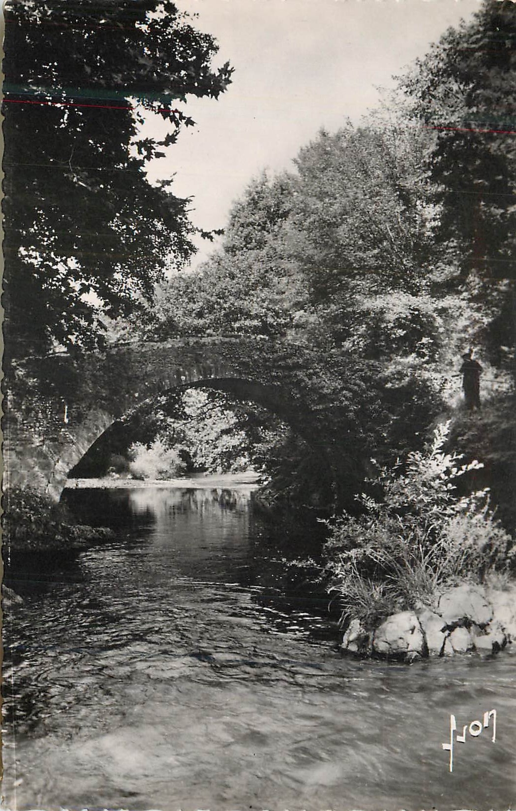 Saint-Jean-Pied-de-Port — La Nive et le Pont romain d’Eyharaberry — Éditions d’Art Martel