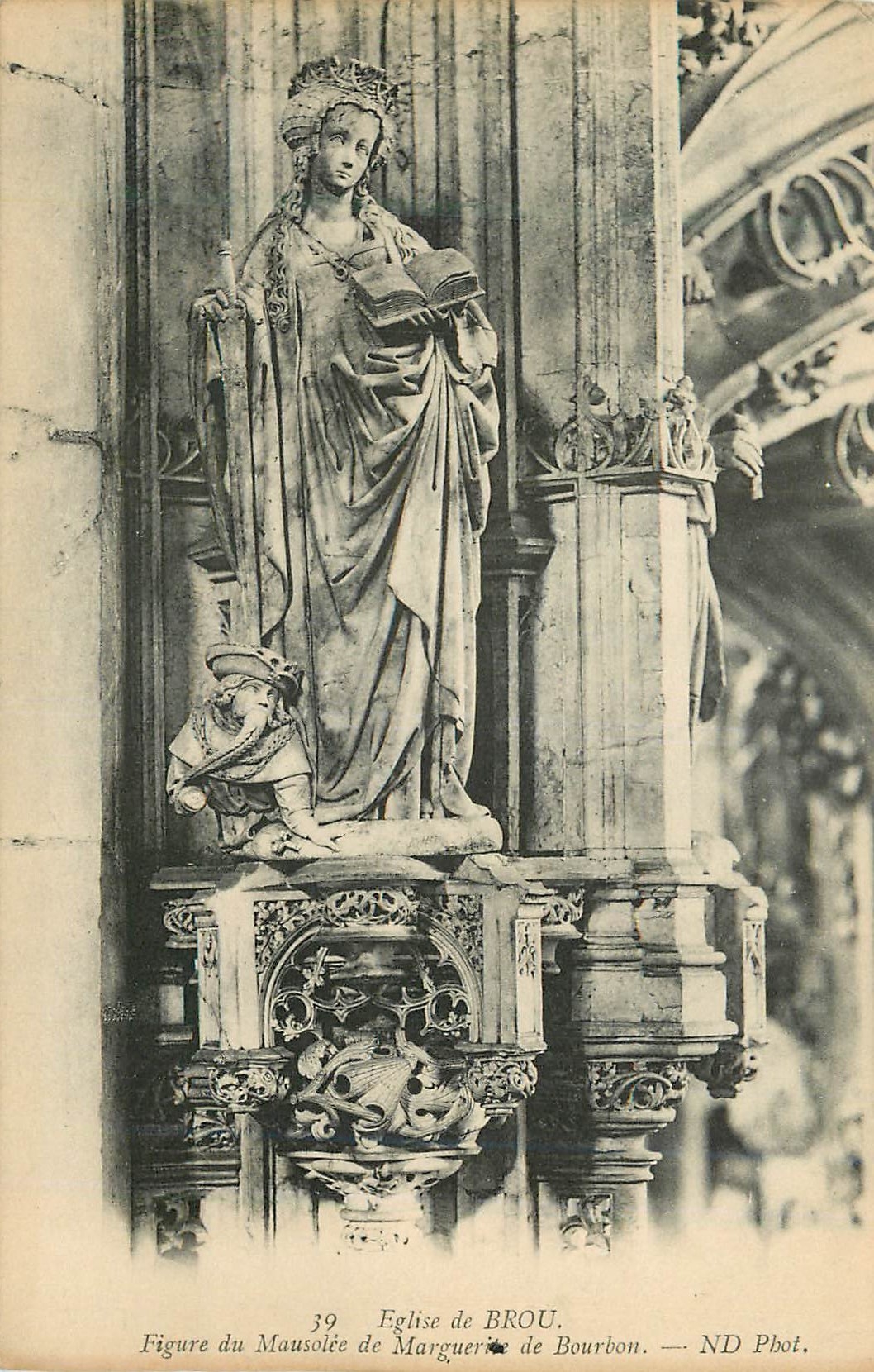 CPA Eglise de Brou Figures du Mausolee de Marguerite de Bourbon