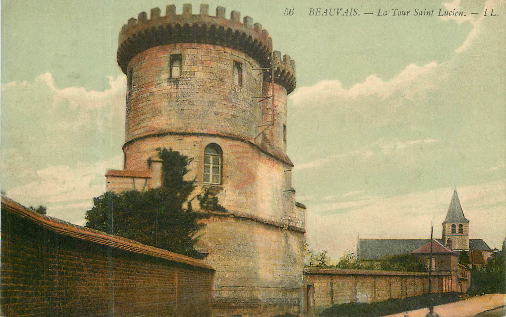 CPA Beauvais La Tour Saint Lucien
