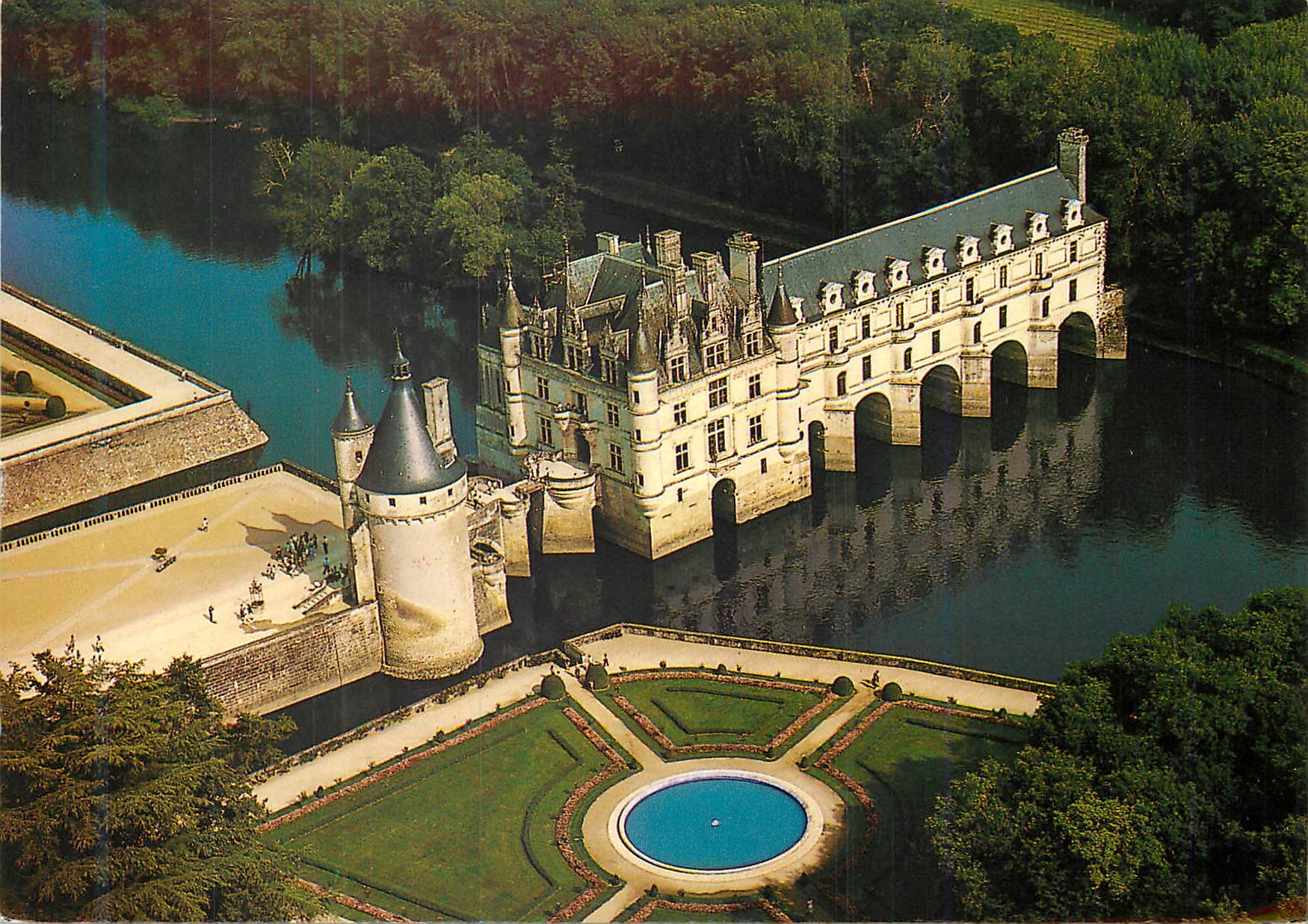 CPM Chateaux de la Loire Chenonceaux (I et L) Chateau Renaissance construit de 1513 a 1521 par Thomas Bohier