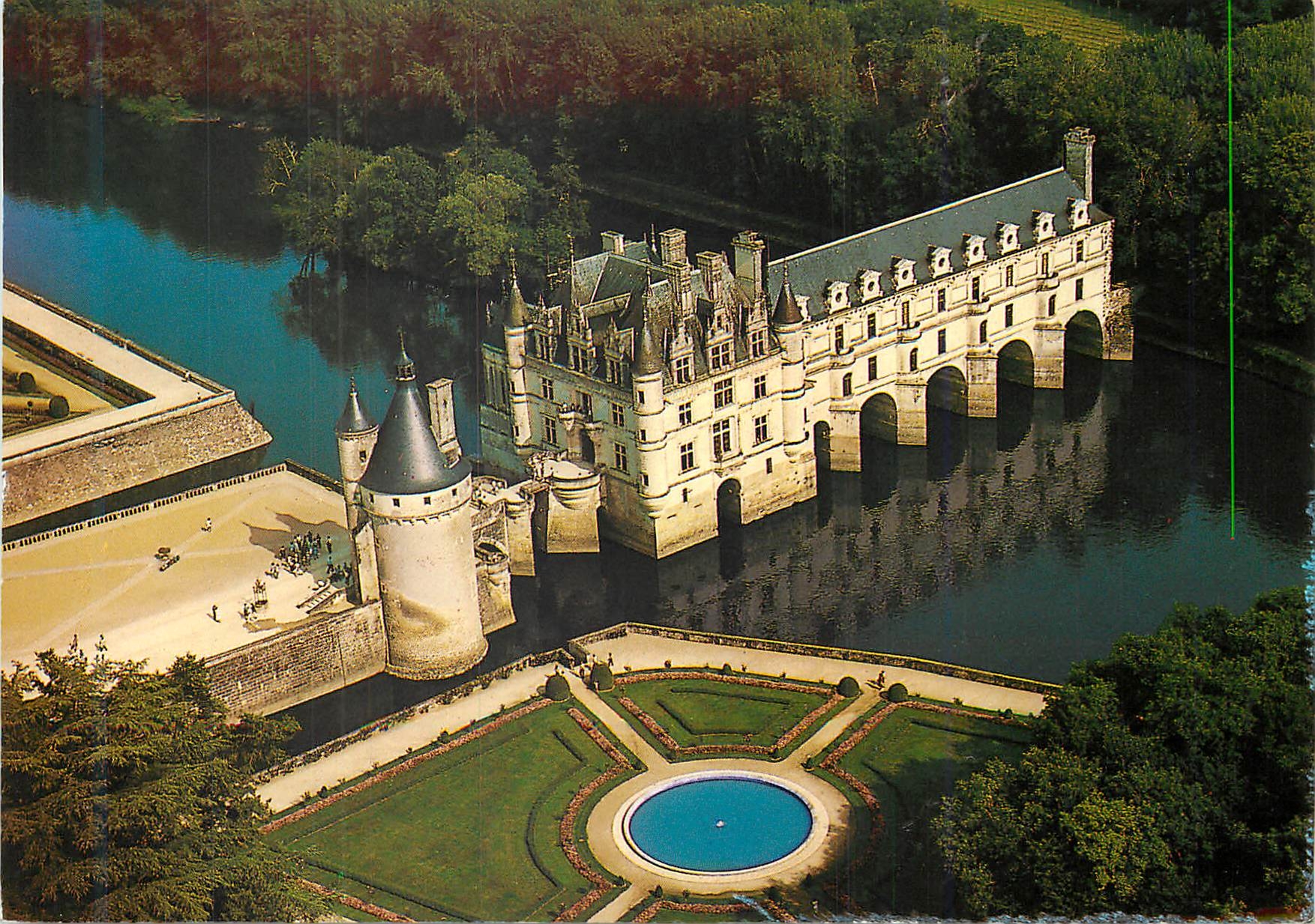 CPM Chateaux de la Loire Chenonceaux (I et L) Chateau Renaissance construit de 1513 a 1521 par Thomas Bohier