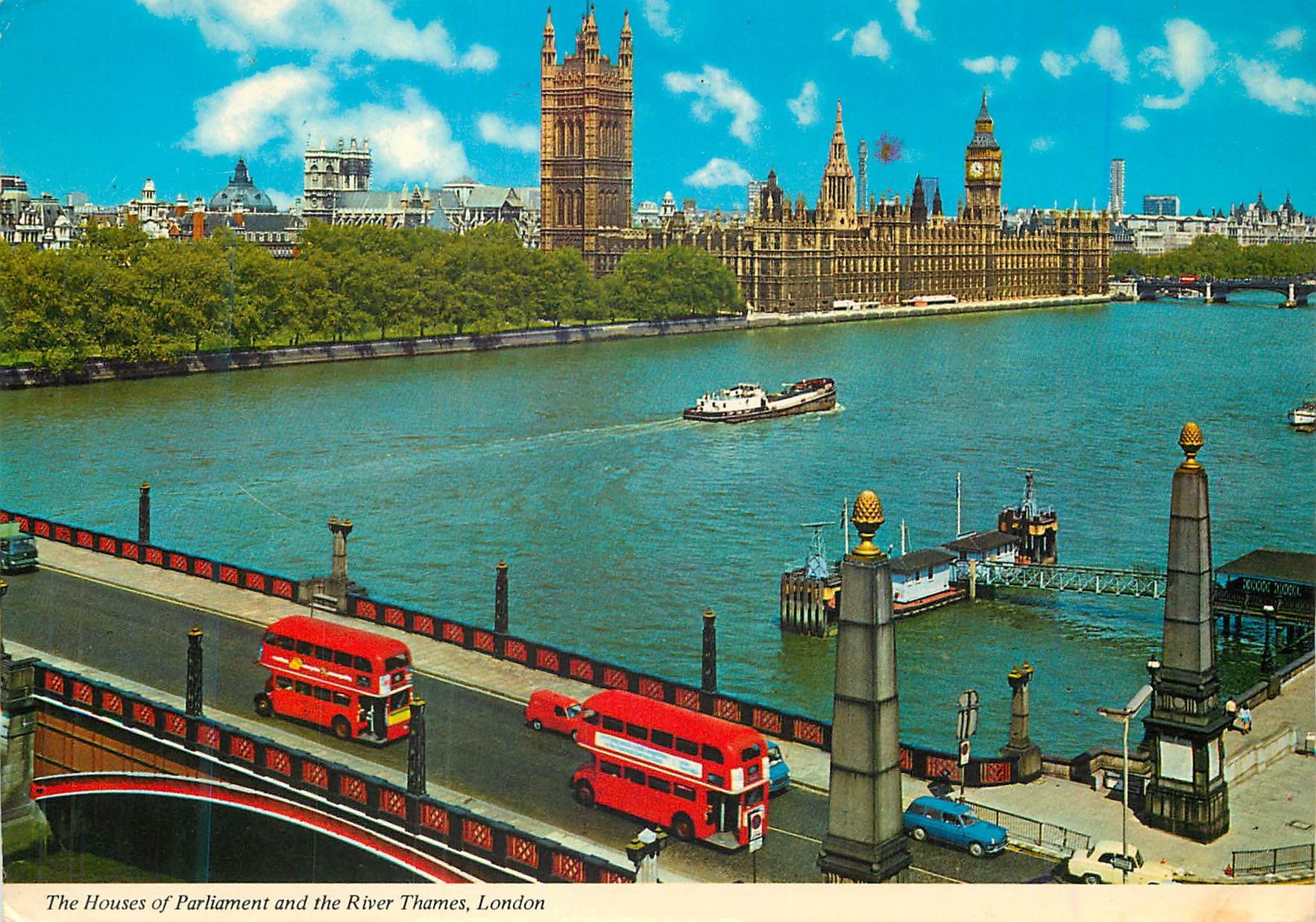 Die Säle des Parlaments und der Fluss Thames, London — International's United Distributors