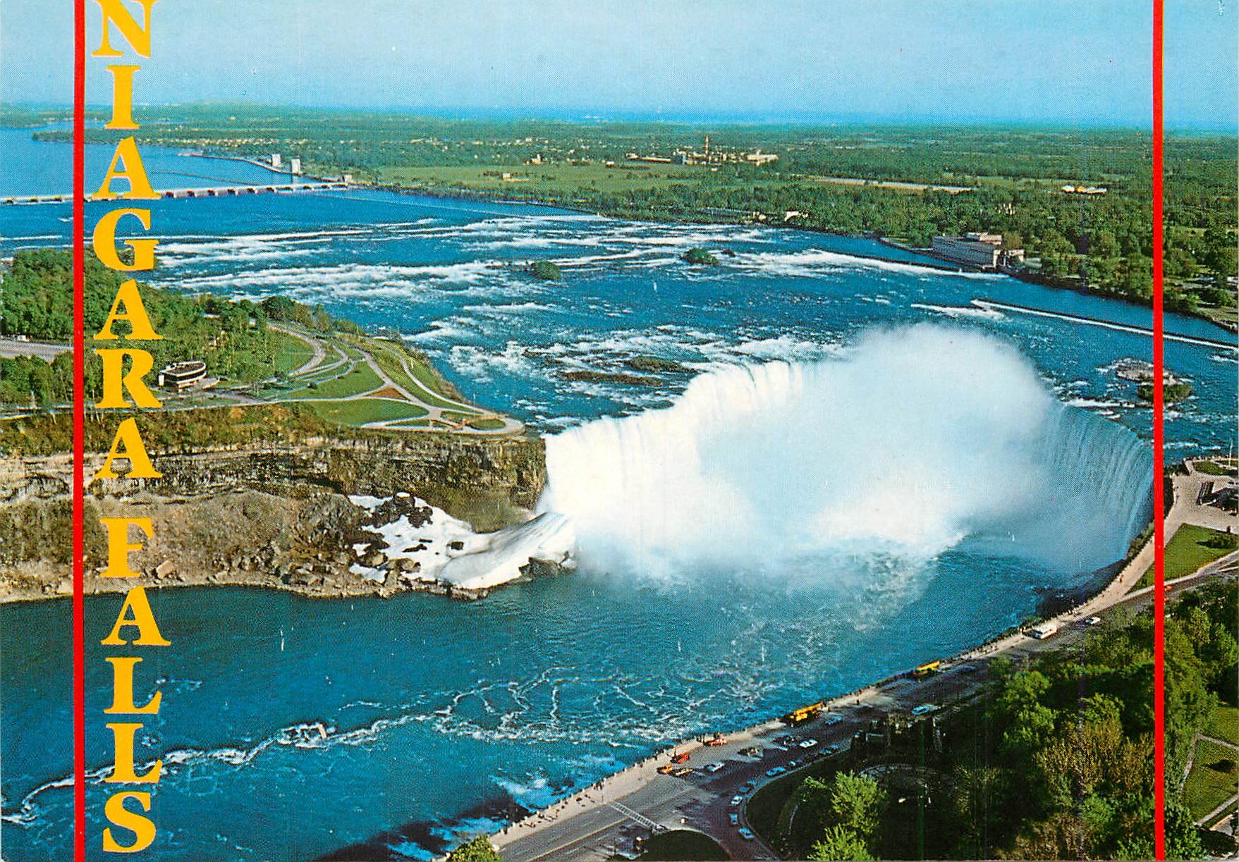 CPM Chutes du Niagara L'Eau Descend de la Chute de Fer a Cheval a la Vitesse de 200 000 Pieds 3 par Seconde