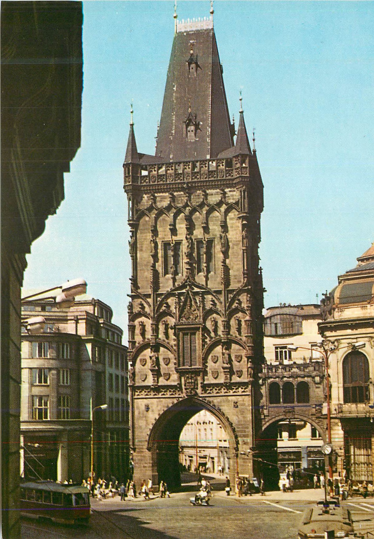 CPM Prague (Praha) Tour Poudriere apres 1475
