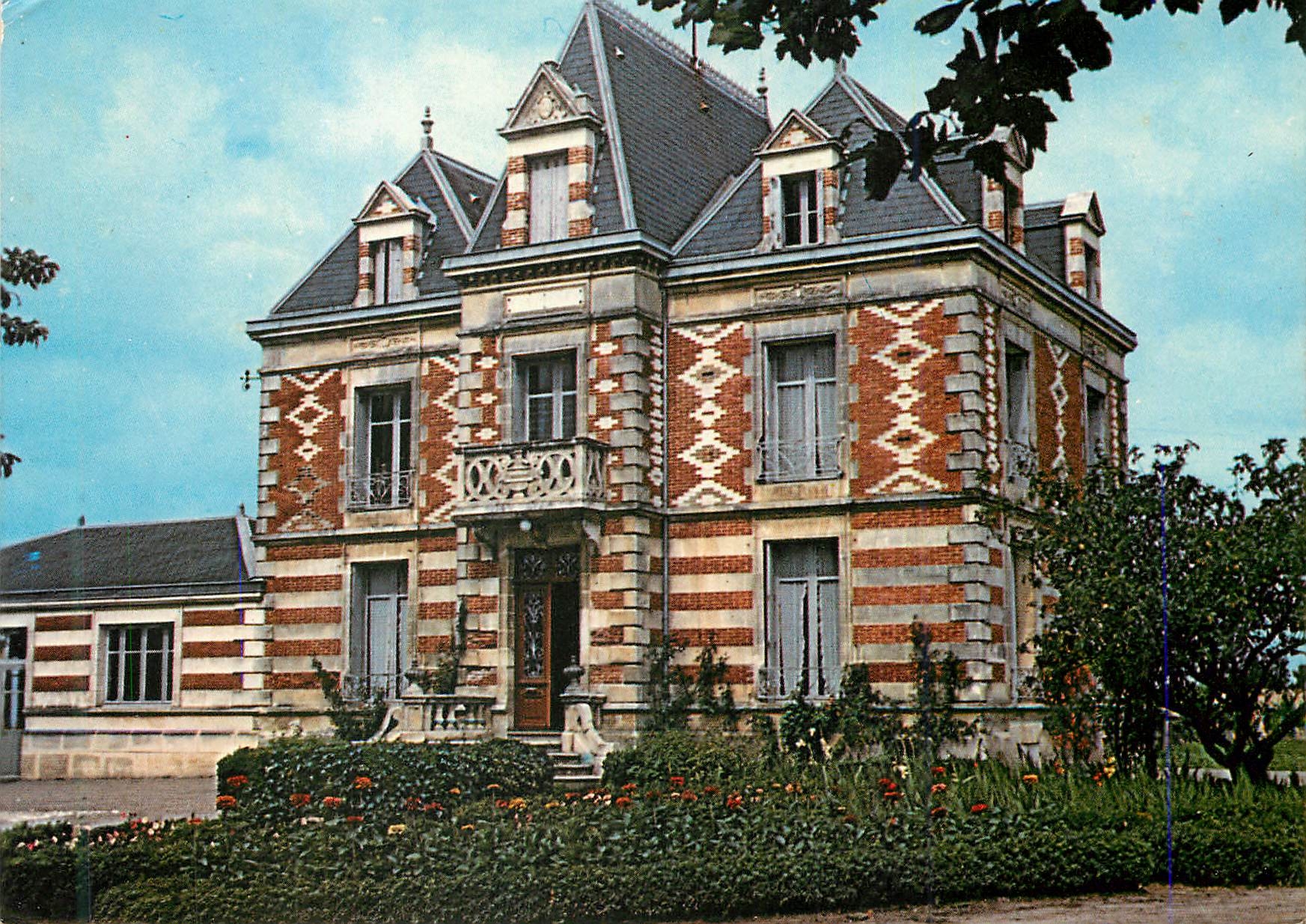 CPM Angoulins sur Mer (Ch Mme) Colonie de la Sapiniere