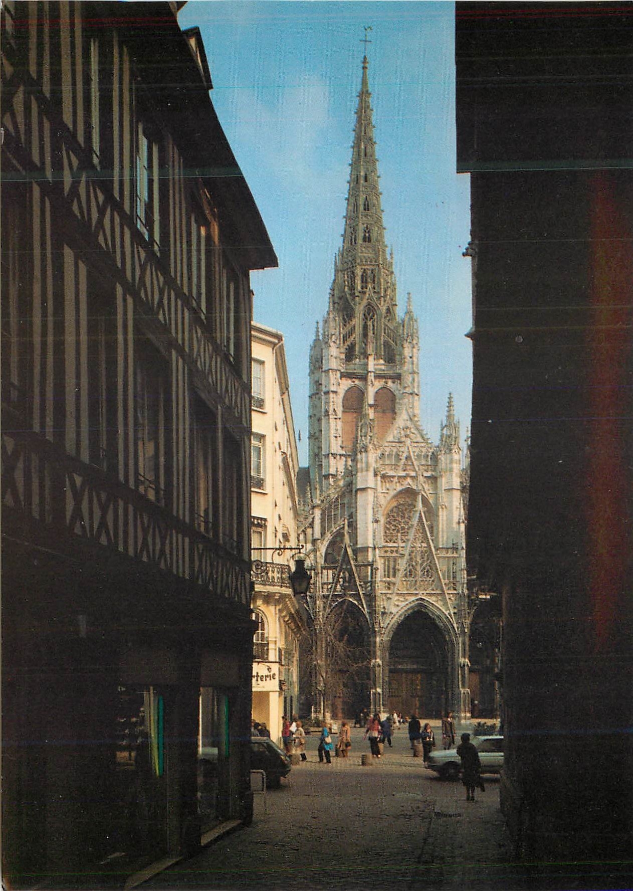 CPM Rouen Eglise Saint Maclou (XVe Siecle) vue de la Rue Saint Romain