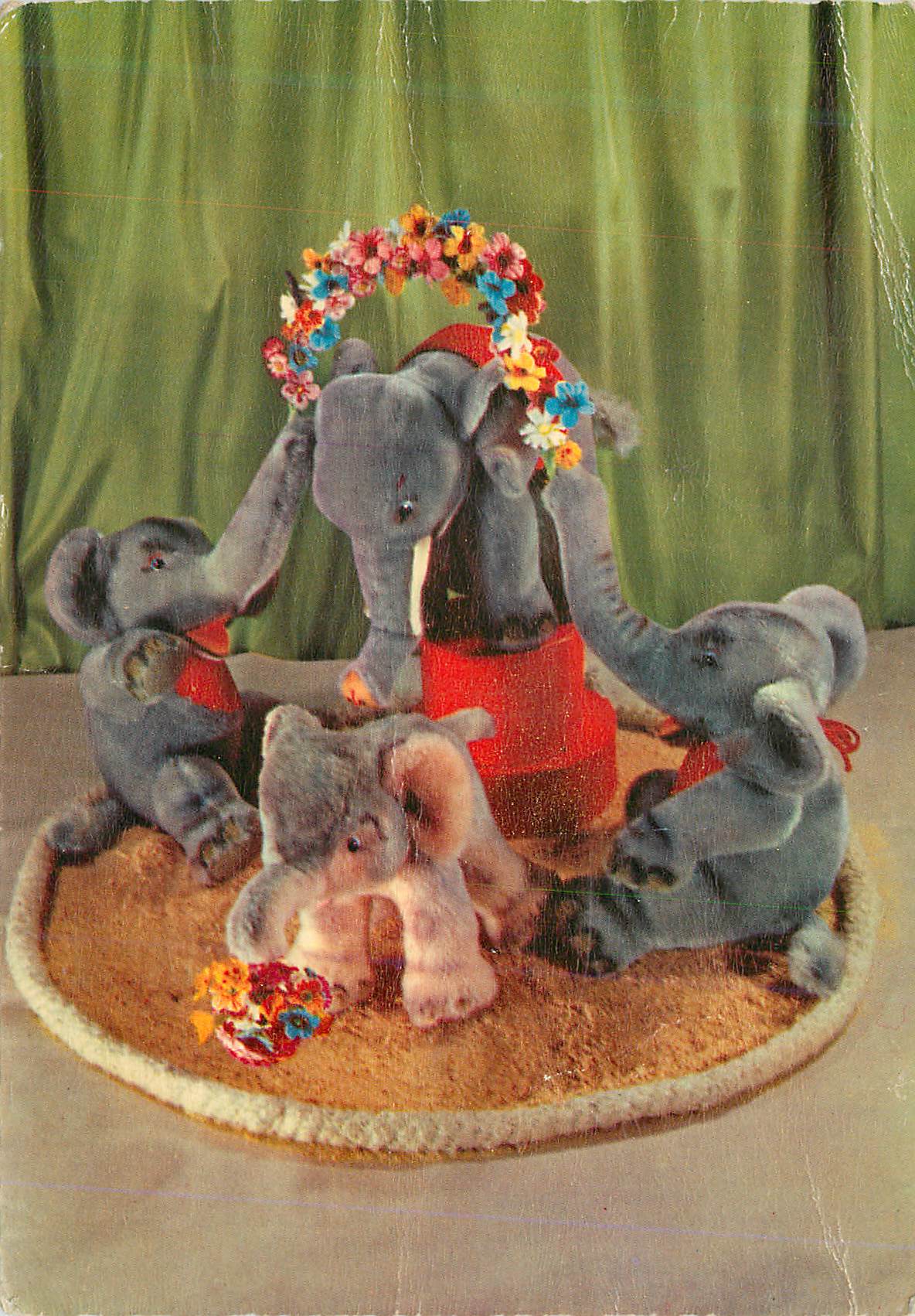 CPM Elephants en peluche