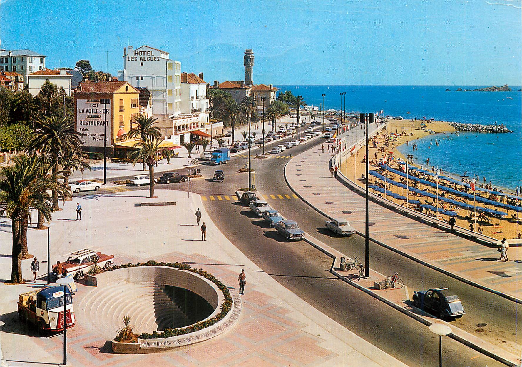 CPM Saint Raphael (Var) la Nouvelle Promenade et le Lion de Mer