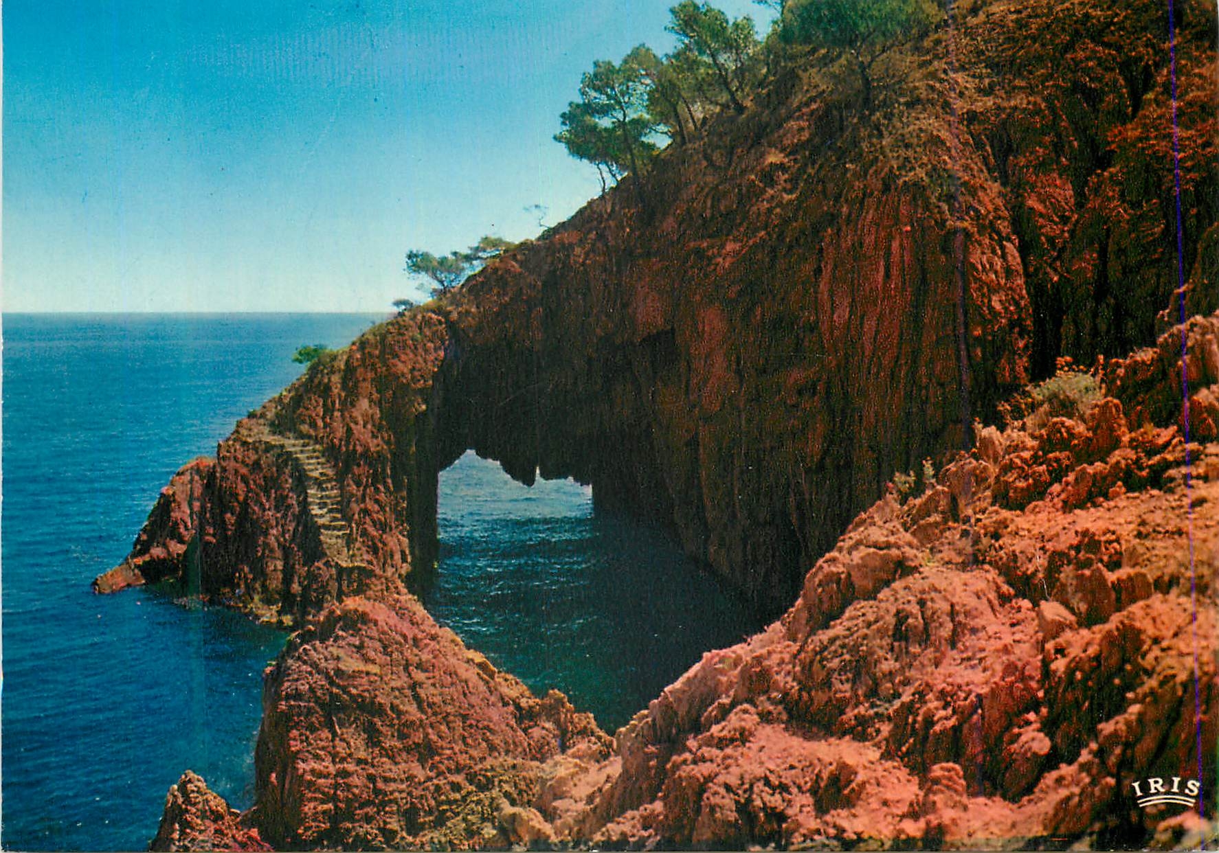 CPM Theoule sur Mer French Riviera la Cote d'Azur  la Grotte de Gardanne