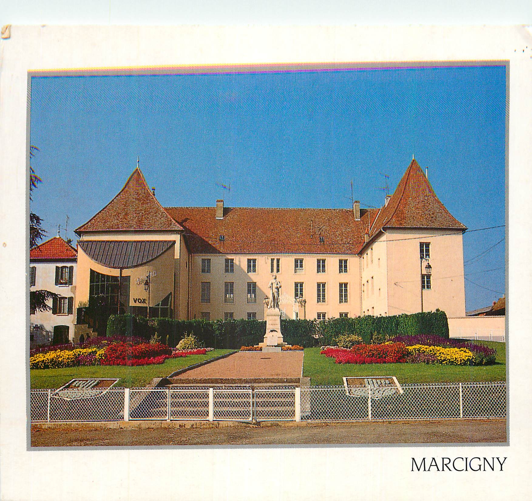 Marcigny — Ancien couvent des Ursulines (XVIIe s.) — Éditions et Impressions Combier / Mâcon