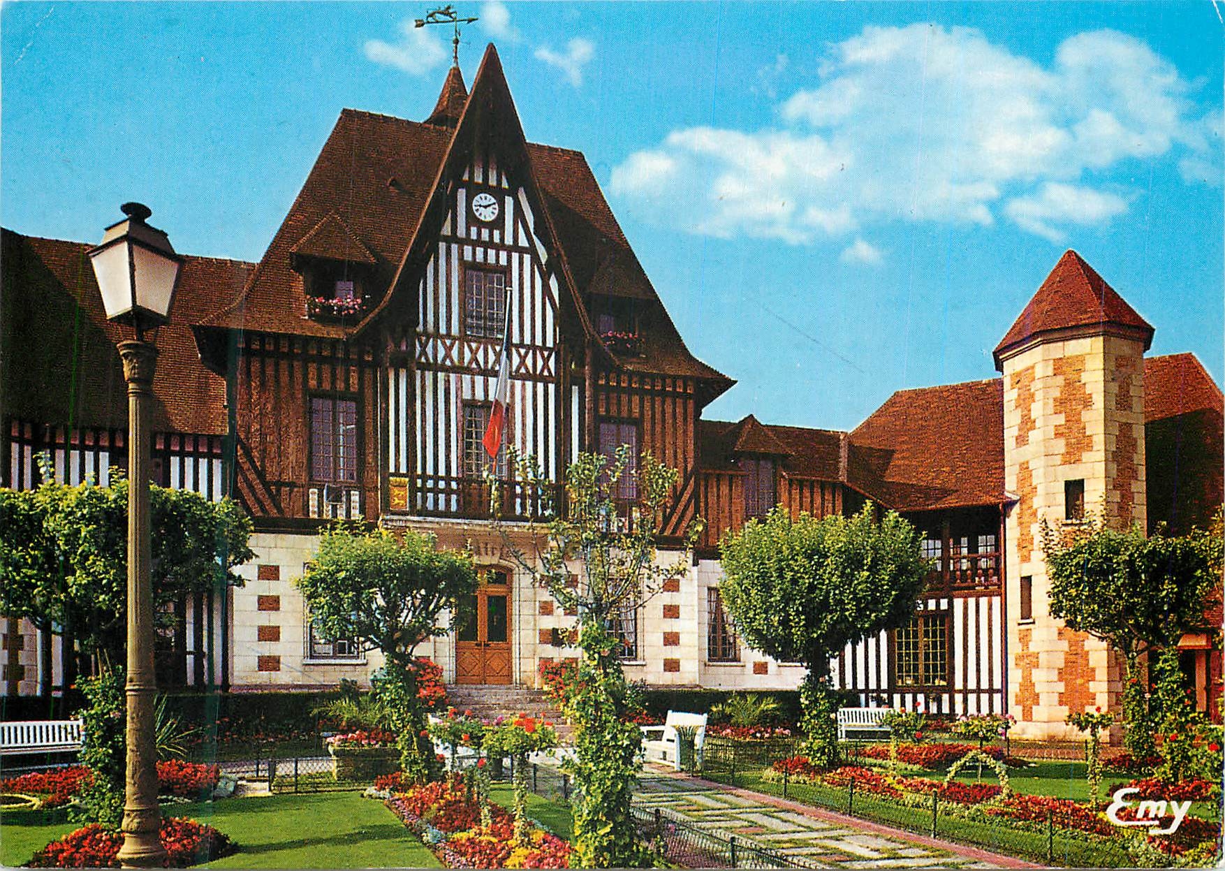 Hôtel de ville de Deauville — Calvados — Éditeur Emy