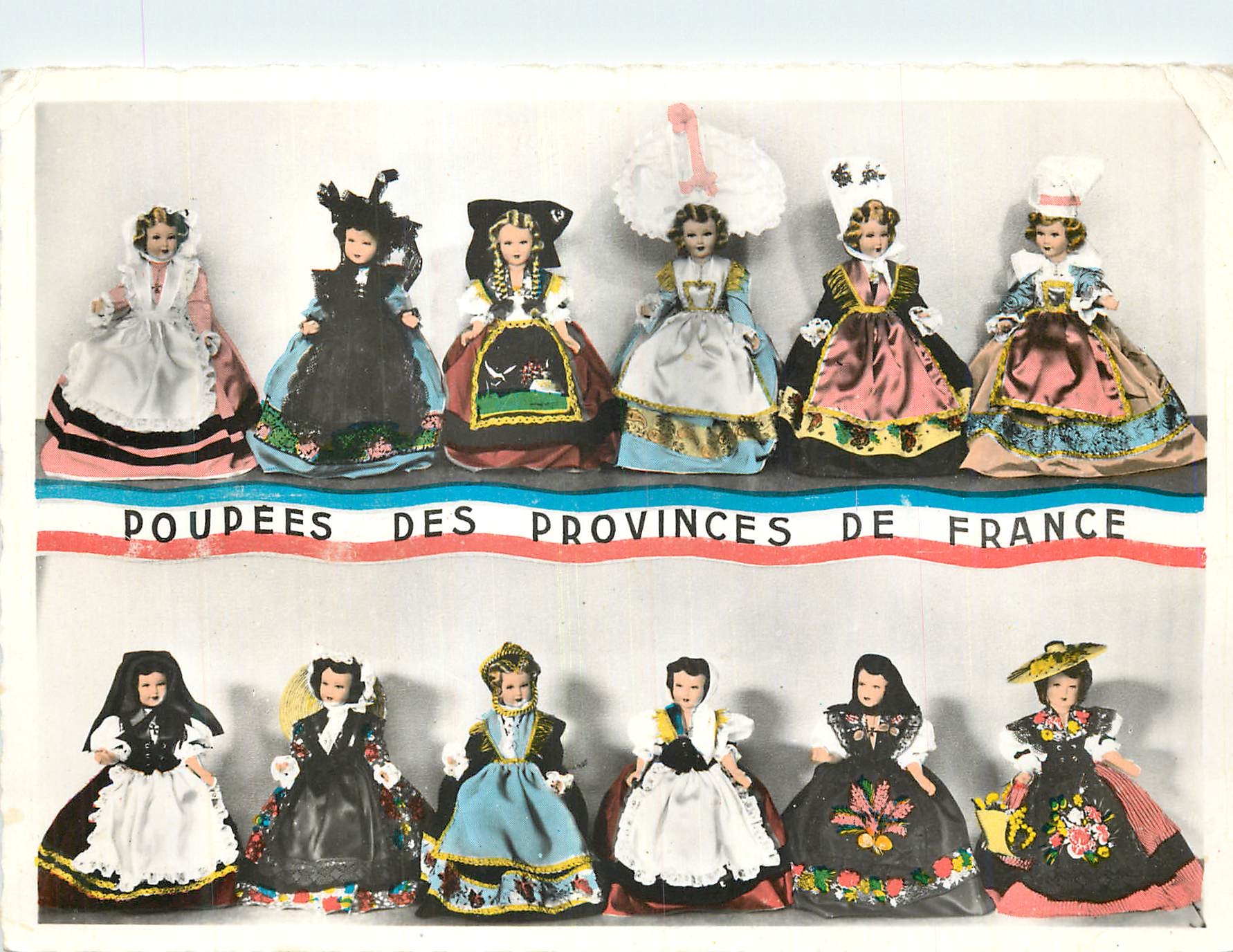 CPM Poupees des Provinces de France 