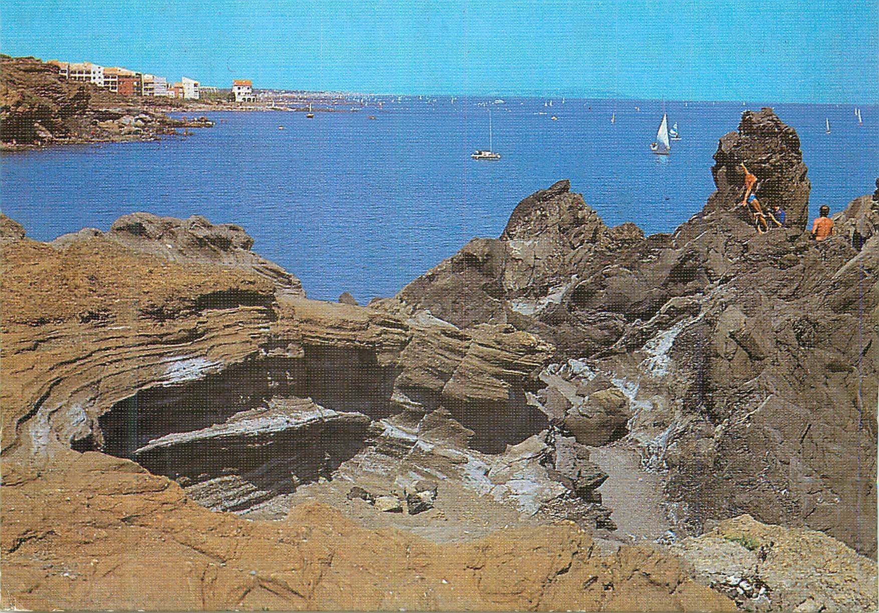 CPM Lumiere et couleurs de l Herault Le Cap d Agde 