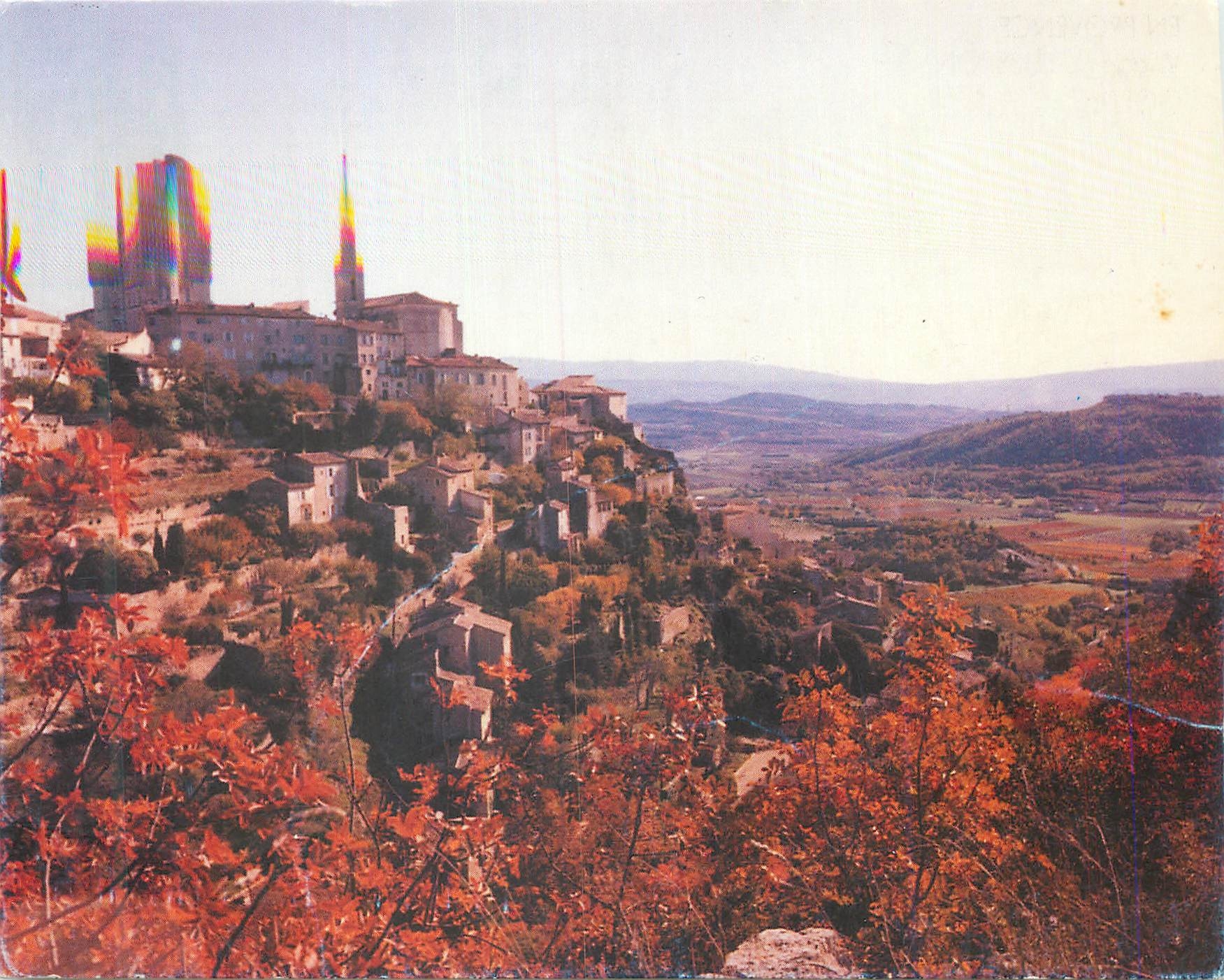 CPM En Provence Village du Luberon Gordes 
