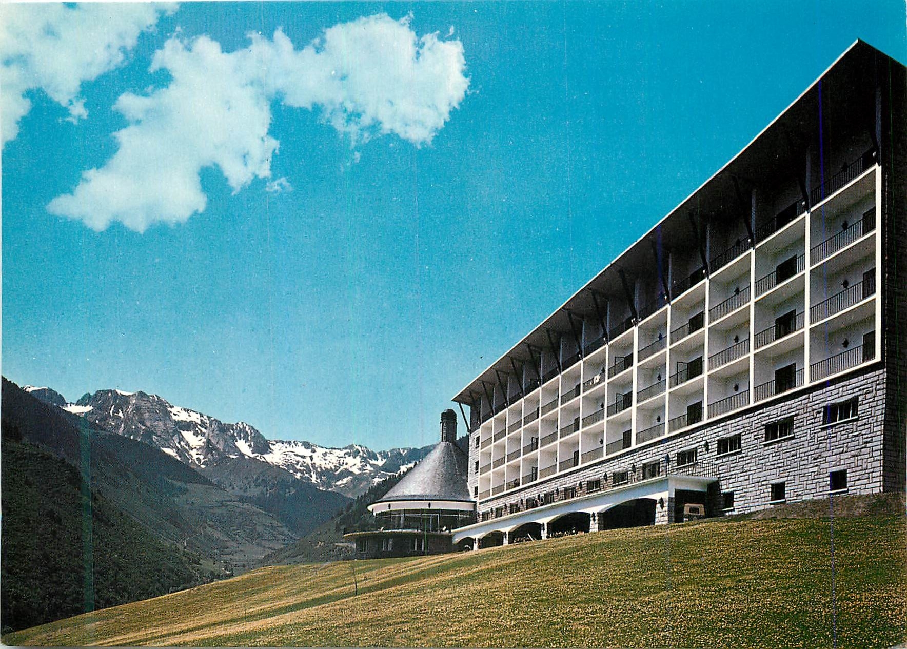 CPM Parador Nacional del Vallee de Aran Viella Lerida 