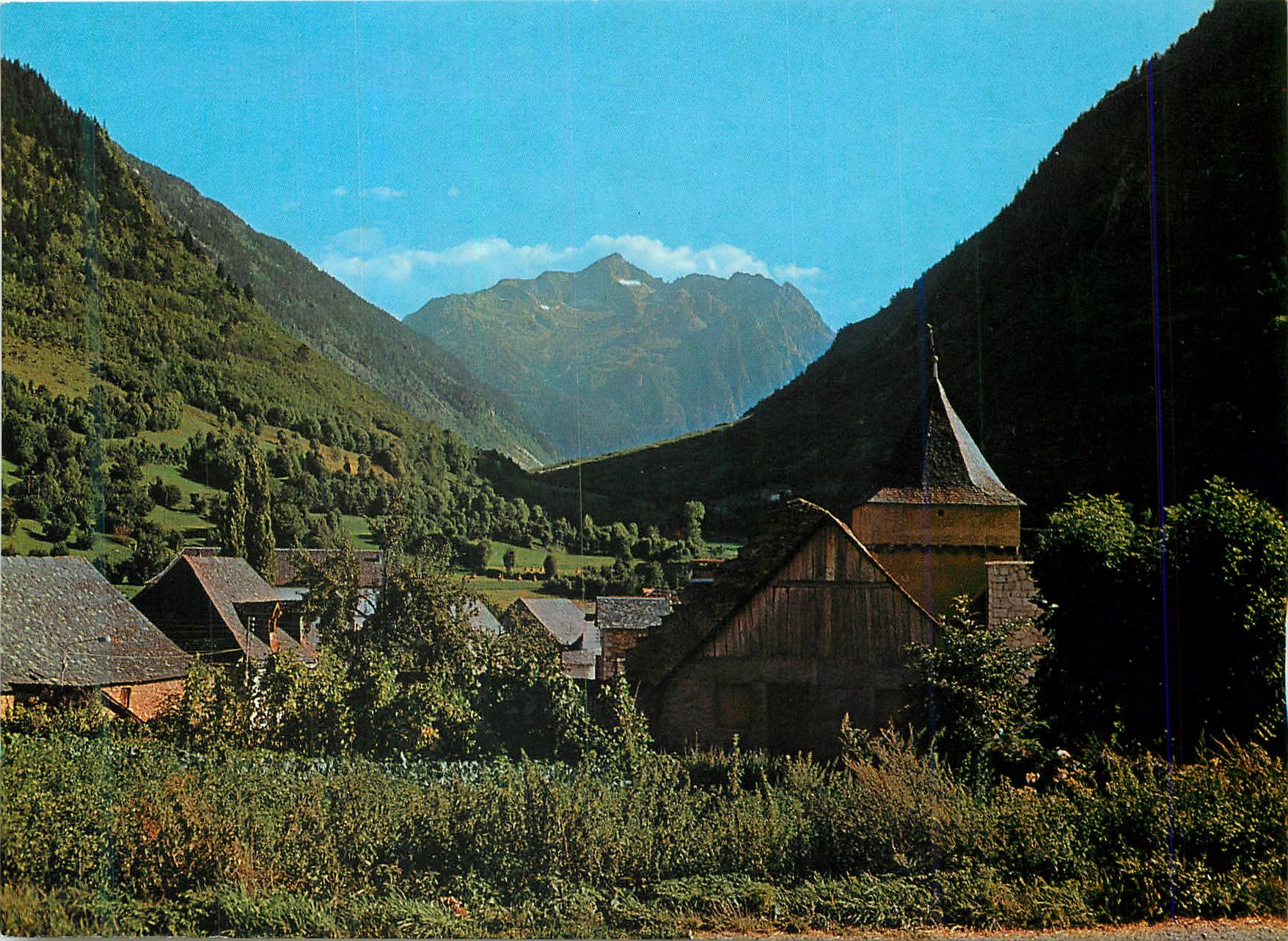 CPM Vallee de Aran Arties Al fondo el Montarto de Aran 