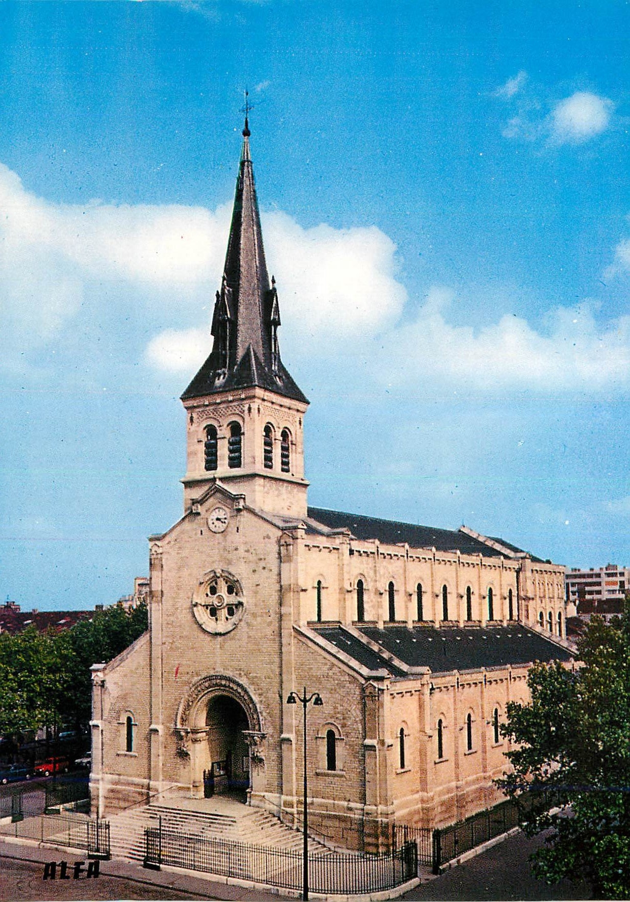 CPM Paris Eglise Notre Dame de la Gare 