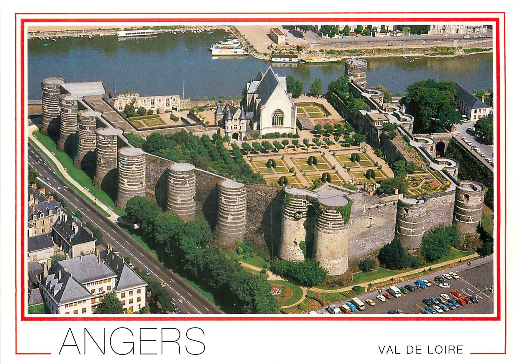 CPM Angers Maine et Loire Le chateau reconstruit par Saint Louis 