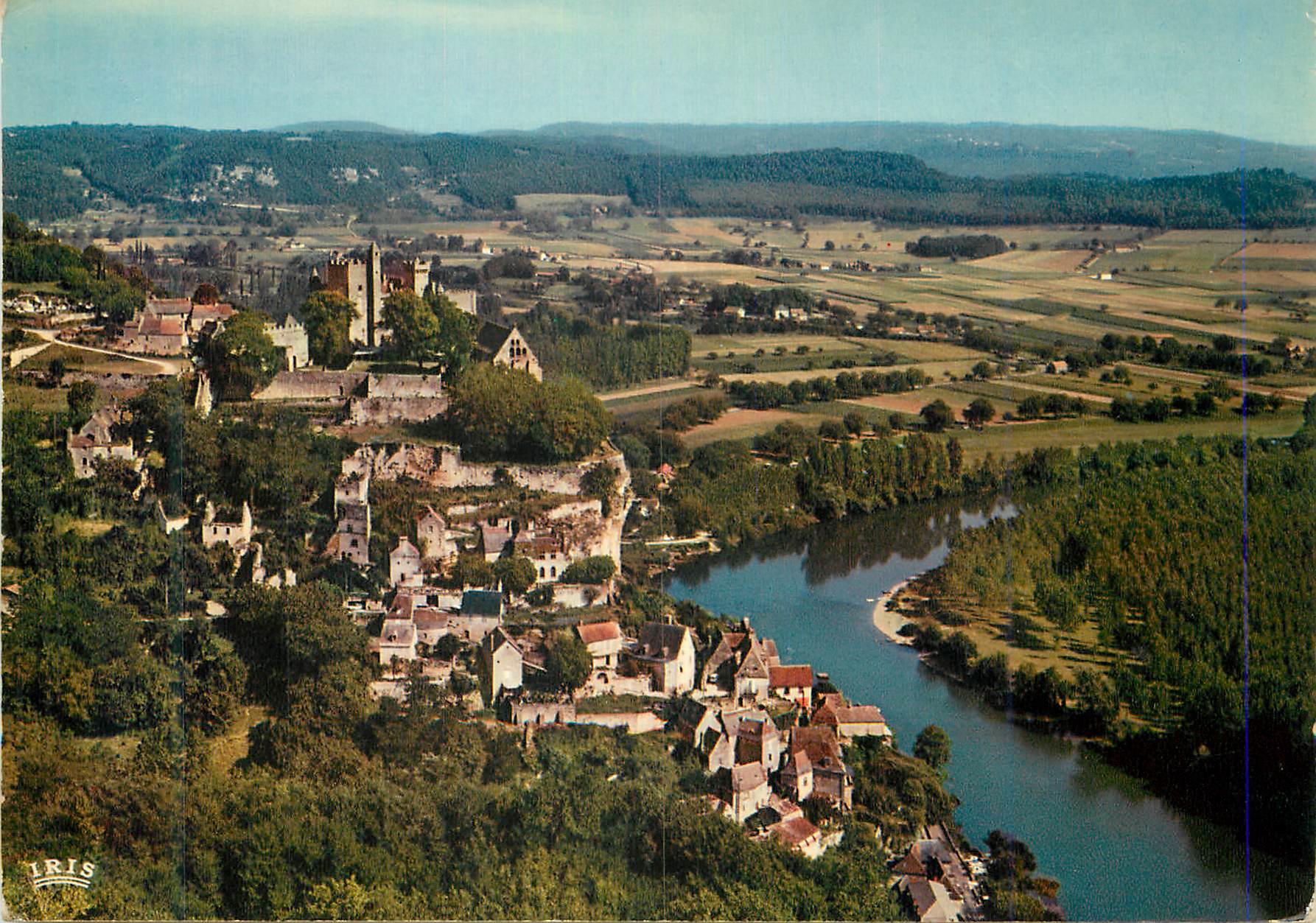 Schloss Beynac — Tal der Dordogne — Editions Diplôme Prestige