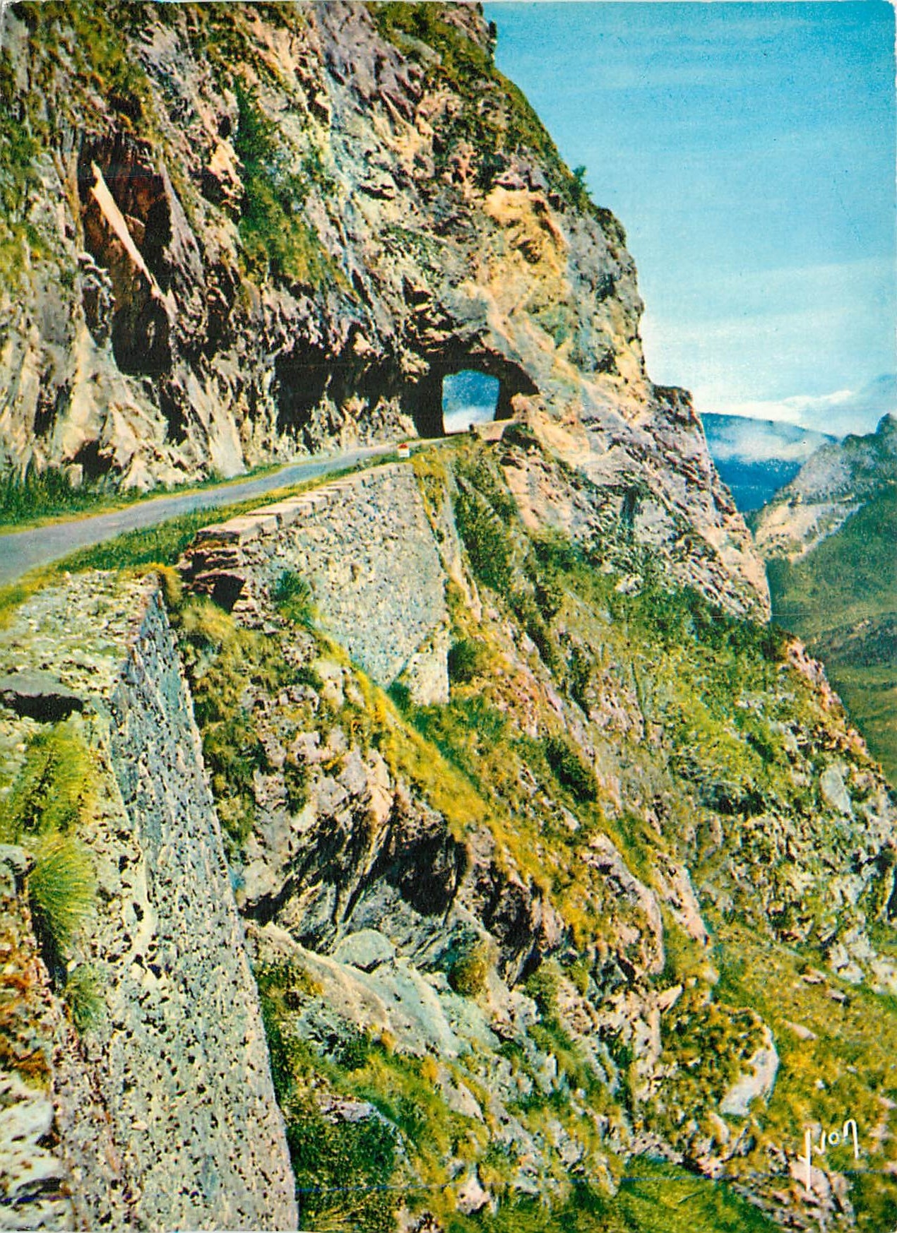 CPM Col d Aubisque Basses Pyrenees Route thermale d Argeles a Eaux Bonnes 