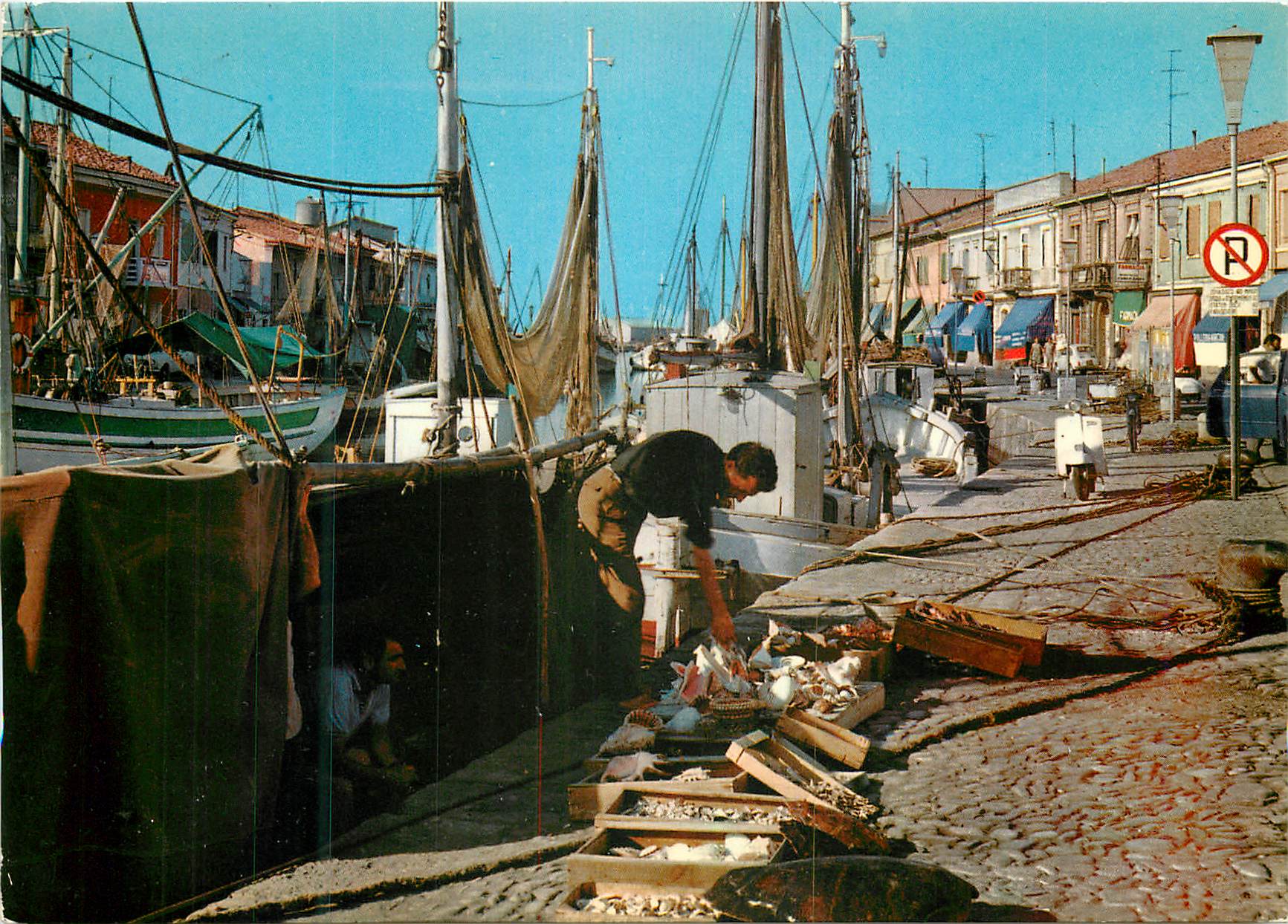 CPM Riviera Adriatica Cesenatico Port Canal Bateaux de peche