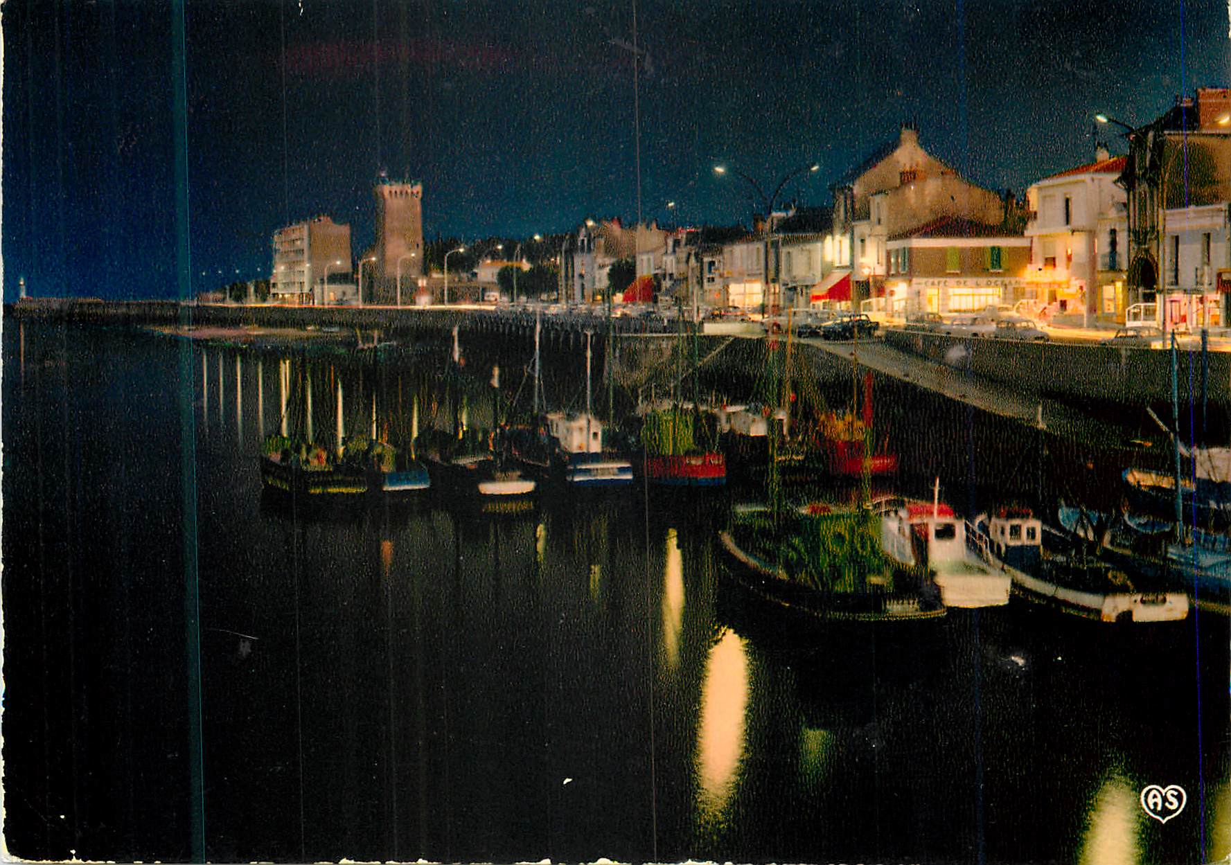 Les Sables-d'Olonne — L'entrée du port, la nuit — Couleurs Naturelles