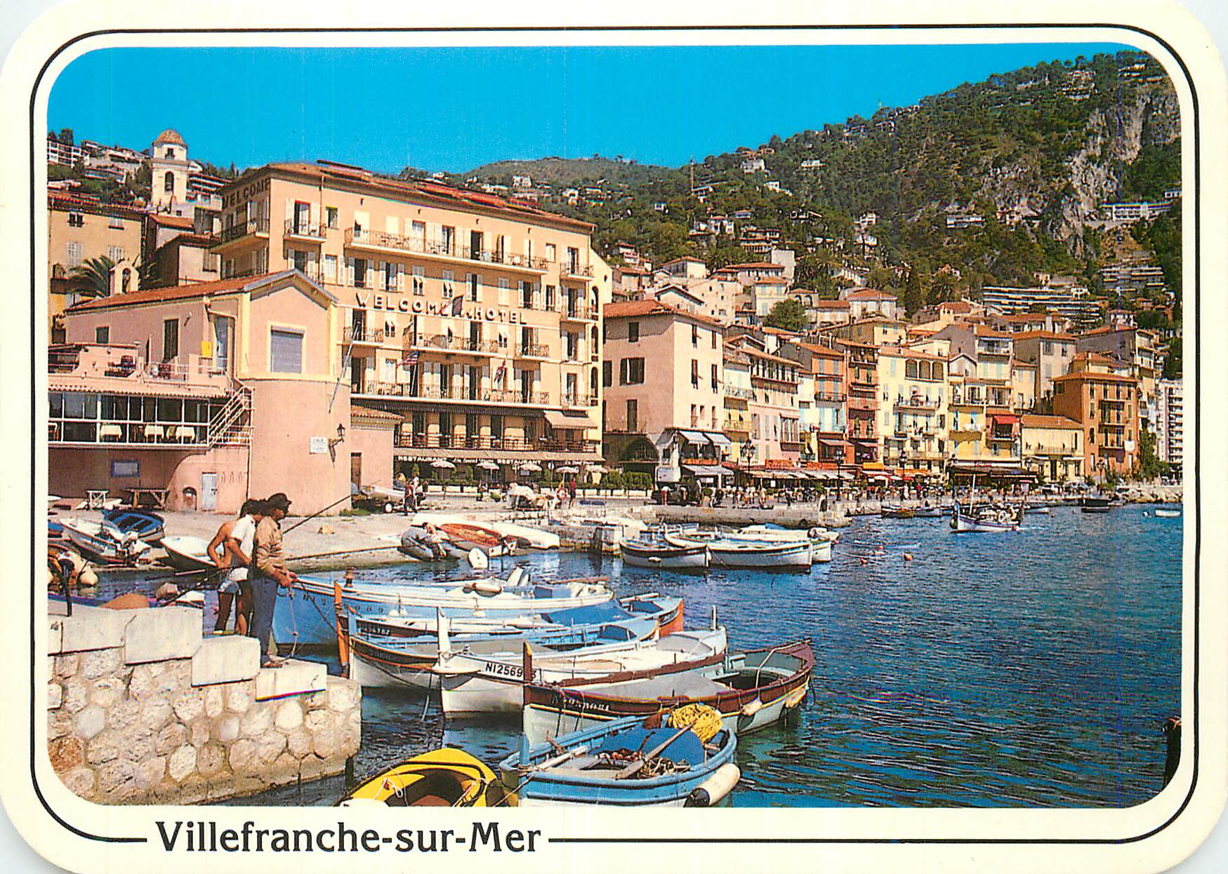 CPM Villefranche sur Mer Le port et les hotels Bateaux de peche