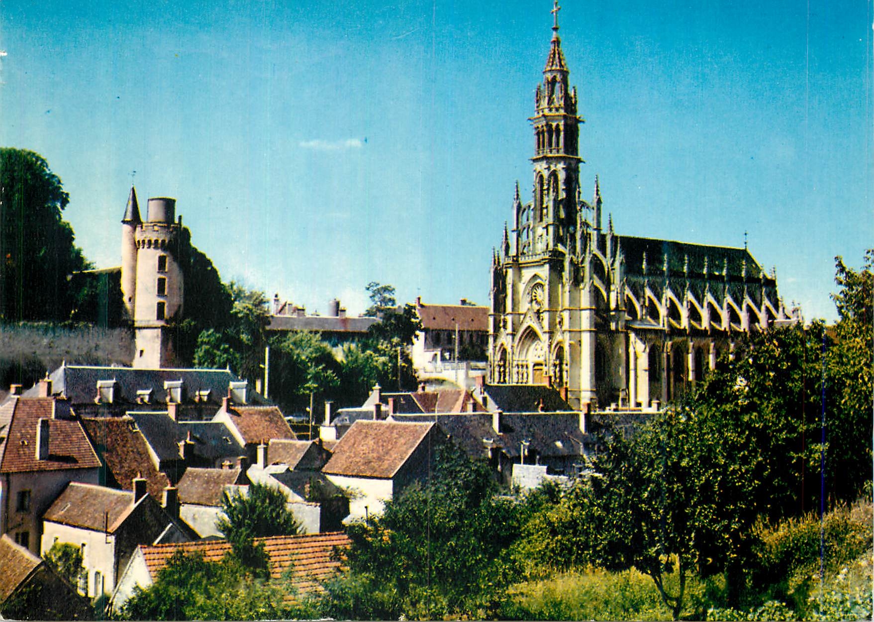 CPM Chateauneuf sur Cher Cher L Eglise le chateau 