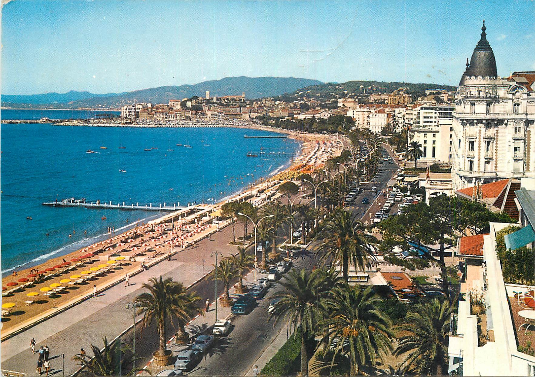 CPM La Cote d Azur Cannes La Croisette et le Suquet 