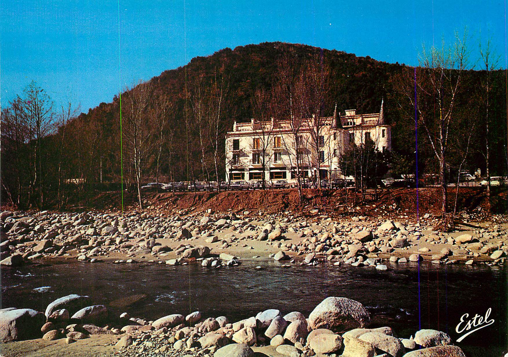 CPM Roussillon Arles sur Tech Pyrenees Orientales Hotel Castel Emeraude Amelie les Bains 