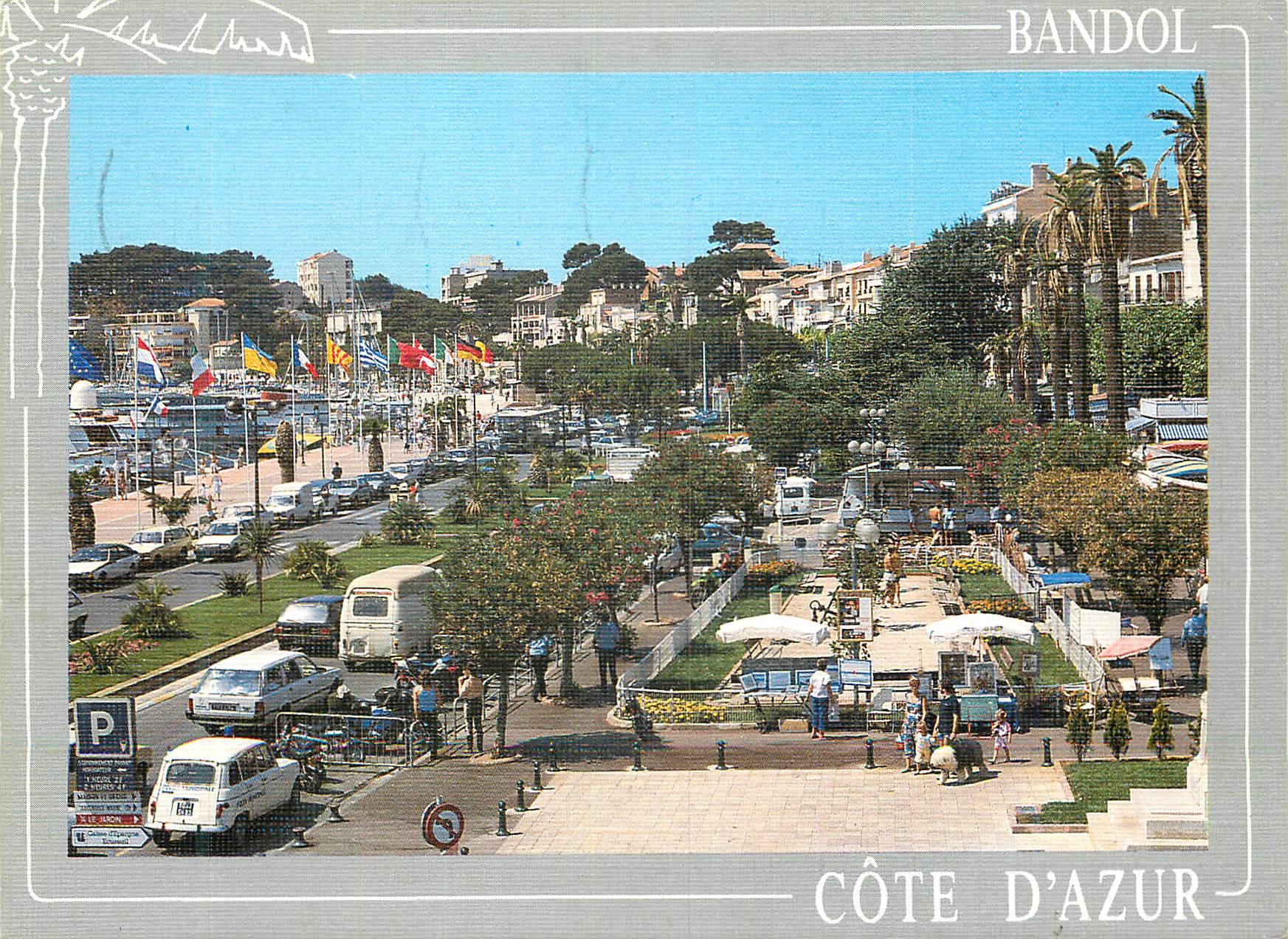 CPM Bandol Promenade sur le quais 