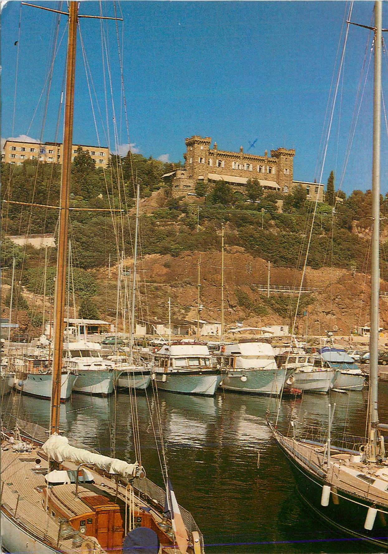 CPM La Napoule AM Port de la Rague Bateaux