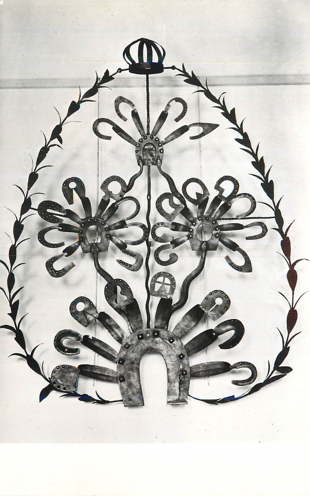 CPM Musee National des Arts et Traditions Populaires Enseigne de Marechal Ferrant 