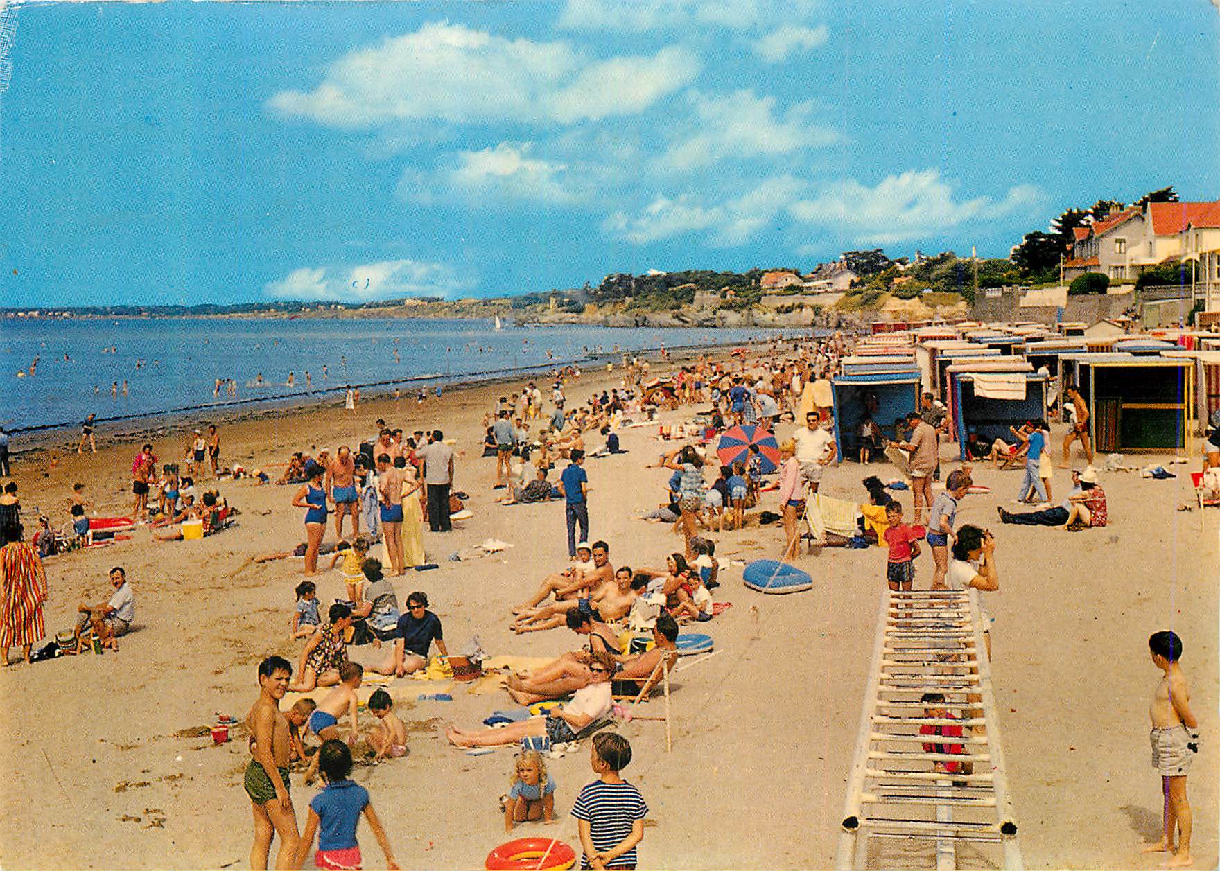 CPM La Bernerie Loire Atlantique La Grande Plage 