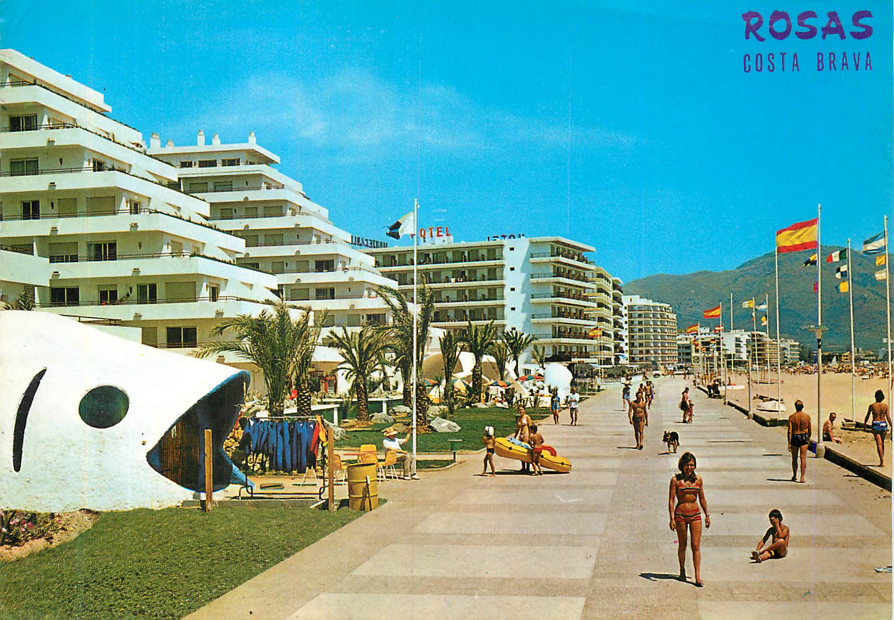 CPM Rosas Costa Brava Promenade Maritime et ses luxueux hotels 