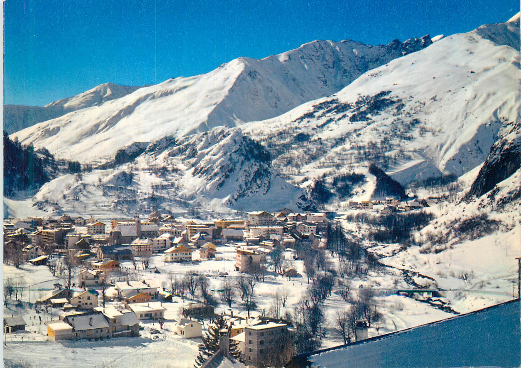 CPM Valloire Galibier Vue generale et les Rattisieres 
