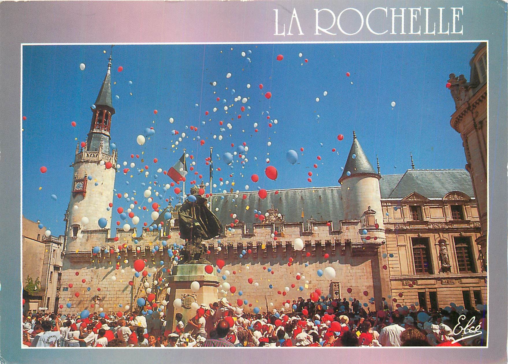 CPA la Rochelle (Charente Maritime) Lacher de Ballons place de l'Hotel de Ville