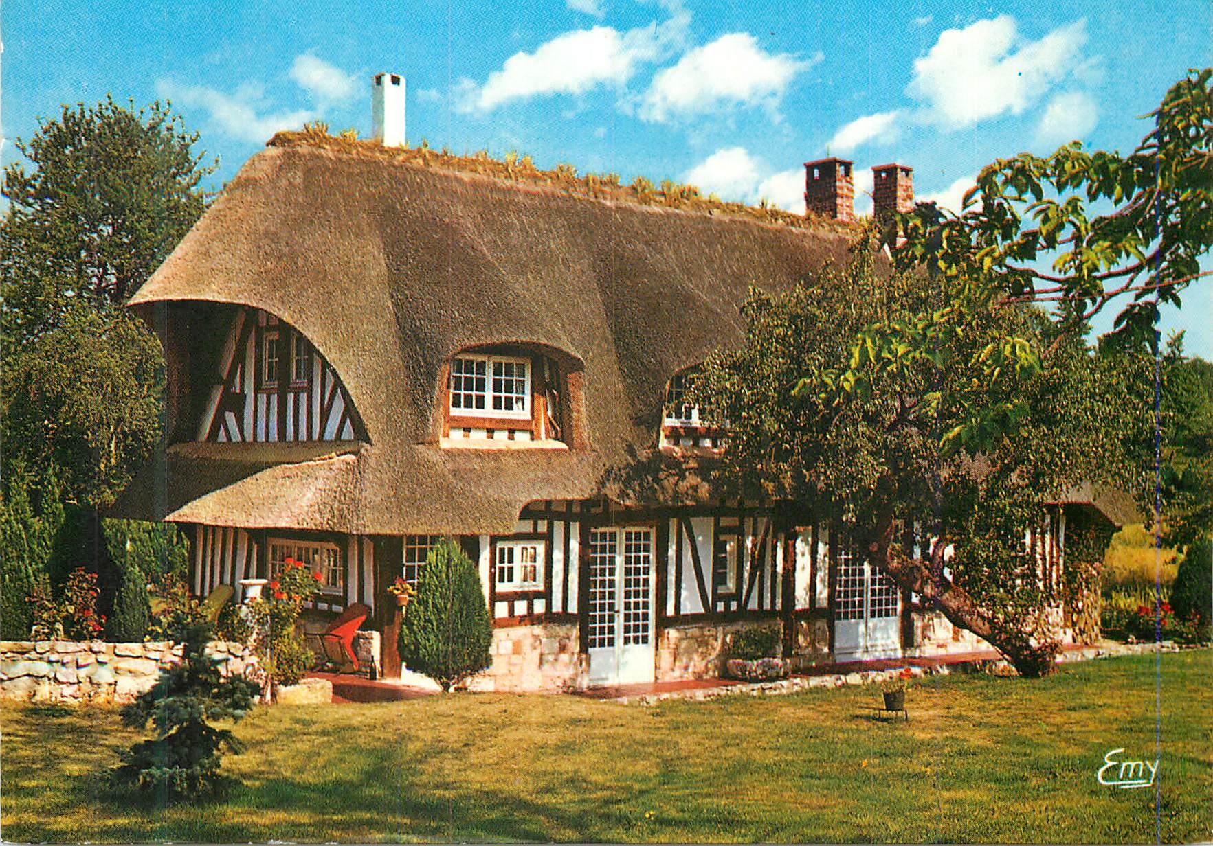 CPA La Normandie Pittoresque Chaumiere Normande