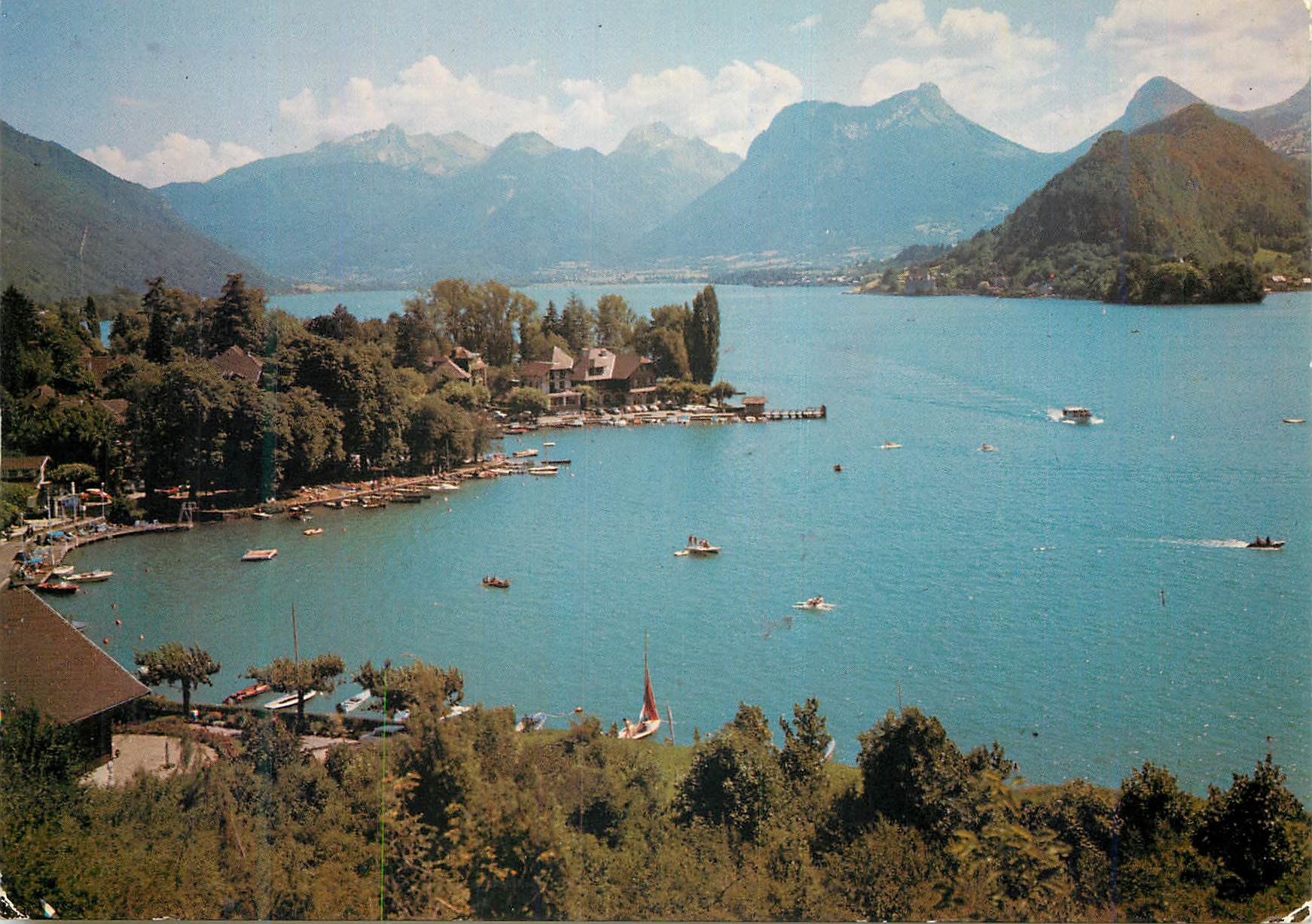 CPA Talloires (Haute Savoie) et le Lac d'Annecy