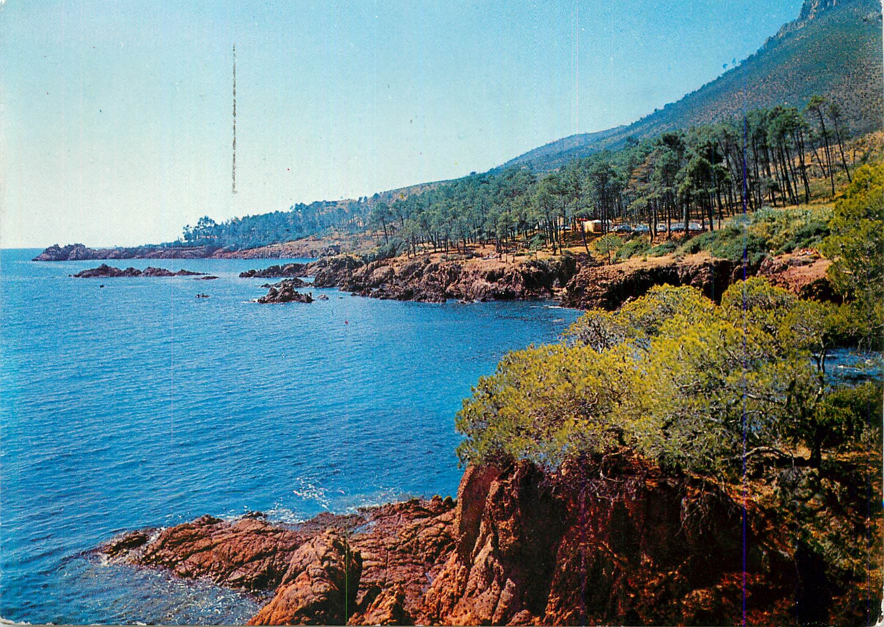 CPM La Corniche d'Or Les Roches Rouges du Trayas (Var)