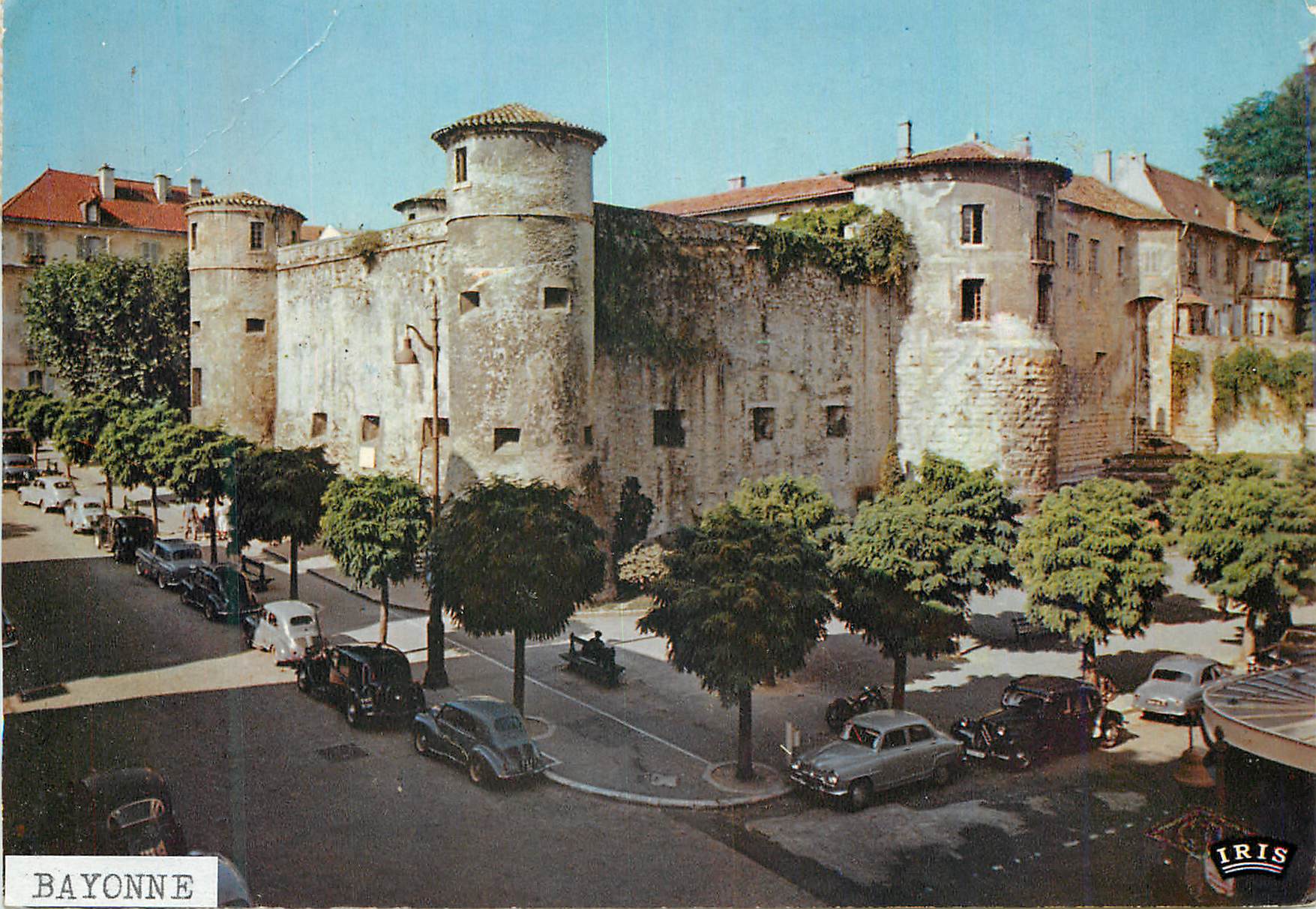 Bayonne — Le Château-Vieux (XIIe siècle) — IRIS