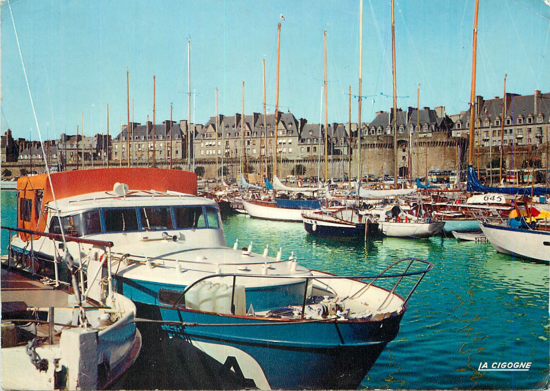 Port de Saint-Malo — vue des bateaux — La Cigogne