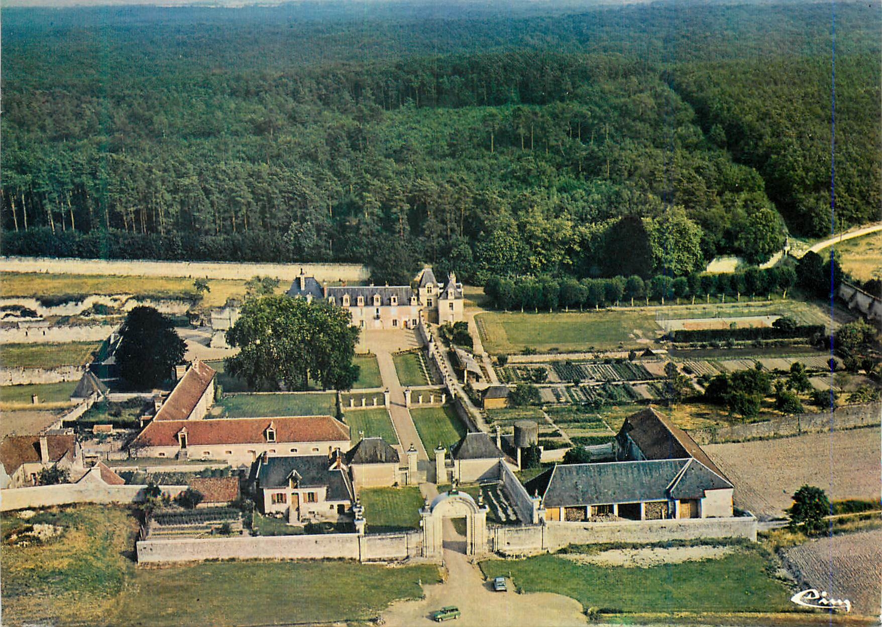 CPM Chemille sur Indrois (I et L) La Chartreuse du Liget (Vue Aerienne)