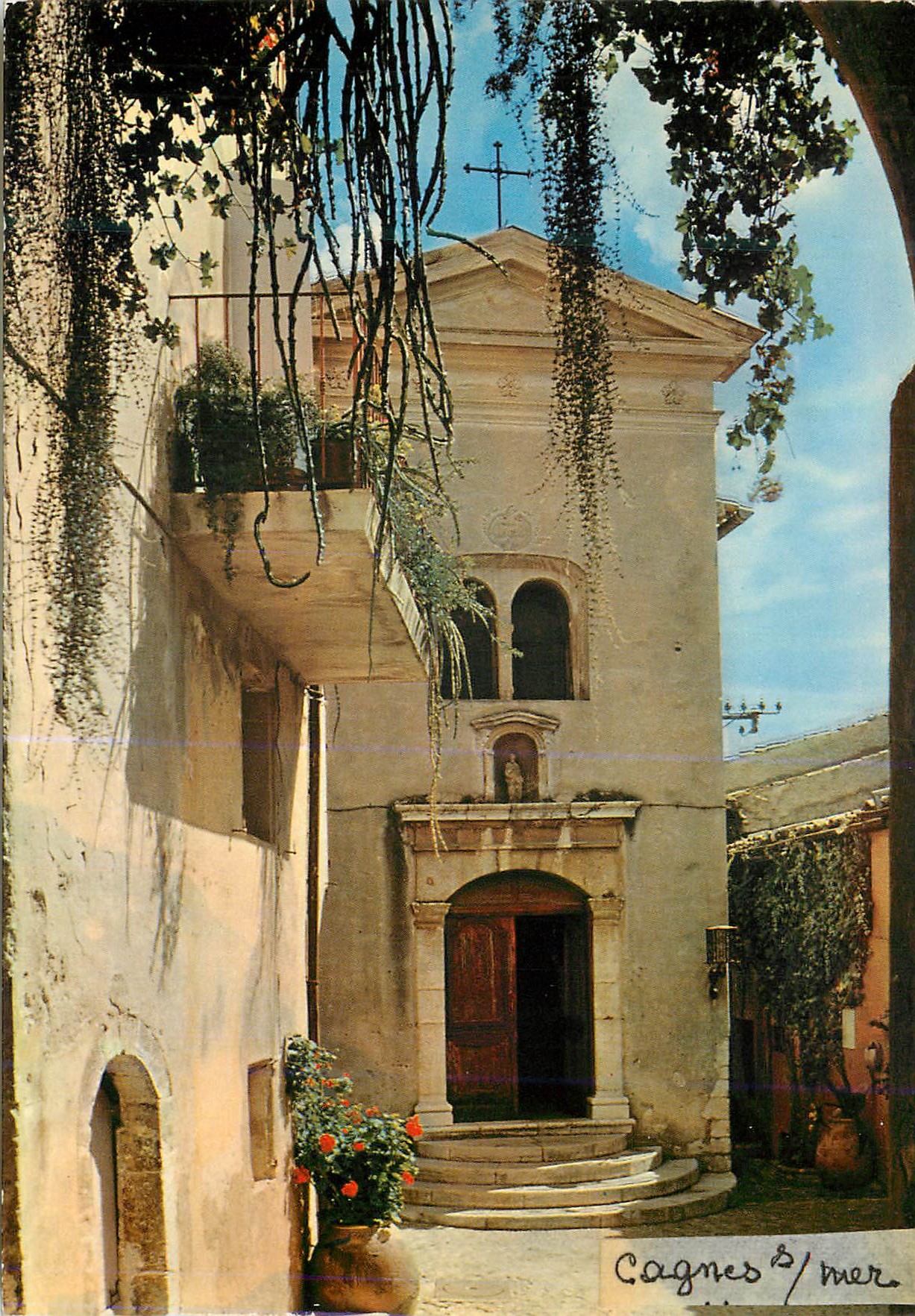 CPM Cote d'Azur Cagnes sur Mer Vieille Eglise dans le Haut de Cagnes