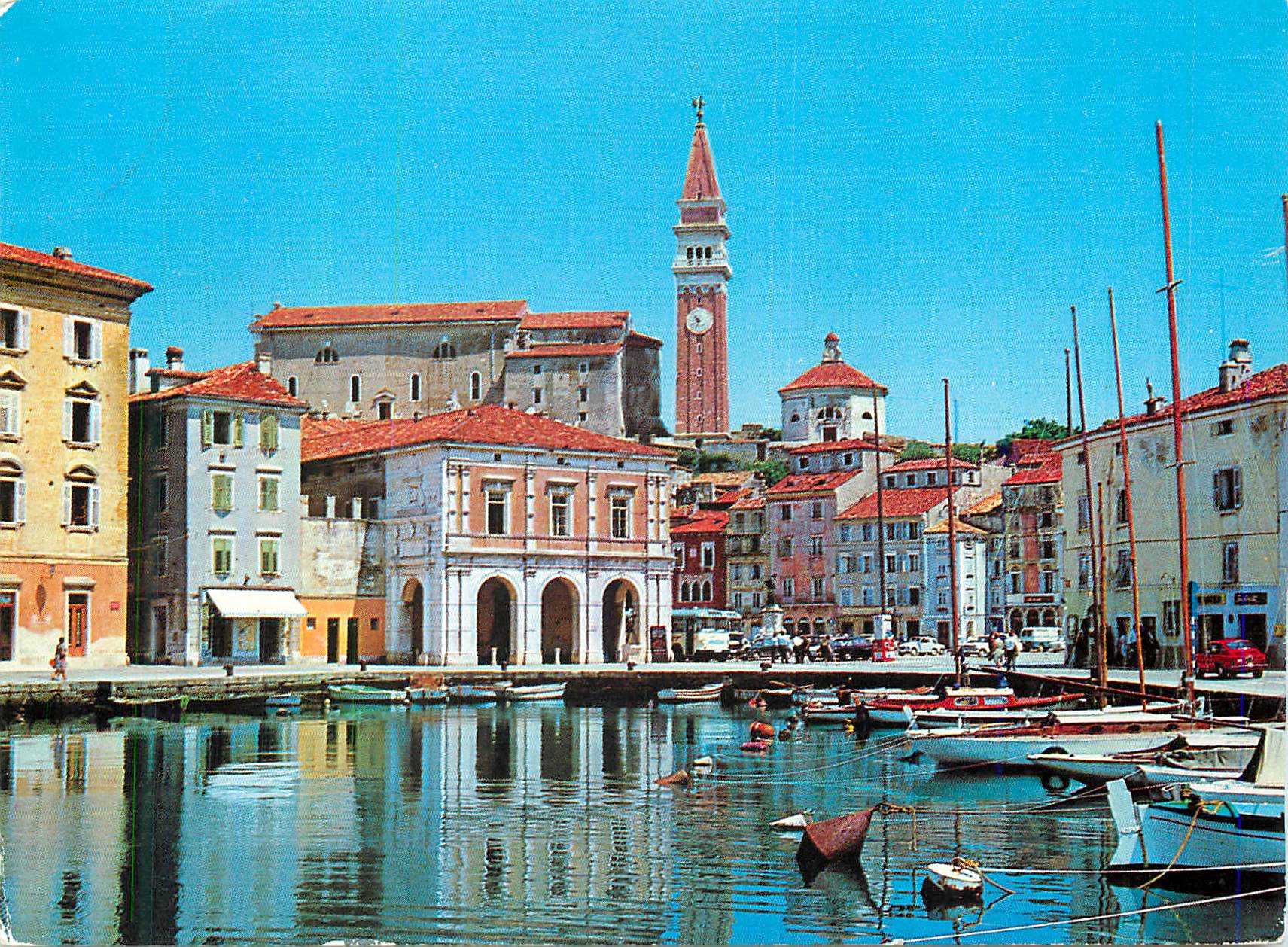 Piran — vue du port avec la tour de l'église — éditeur Tisk Koper, série 494
