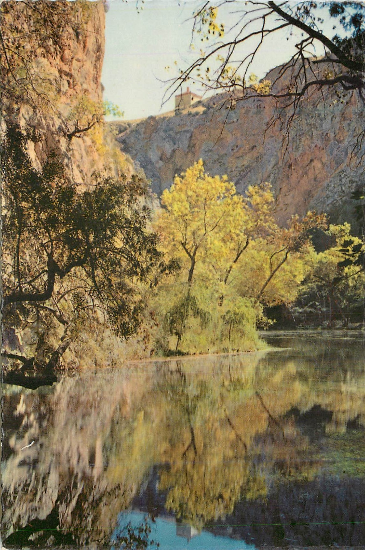 CPM Monasterio de Piedra (Zaragoza) Lado del Espejo