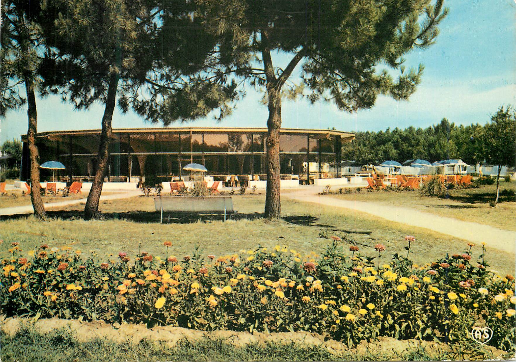 CPM Soulac L'Amelie (Gironde) Centre de Vacandes CCAS Le Restaurant